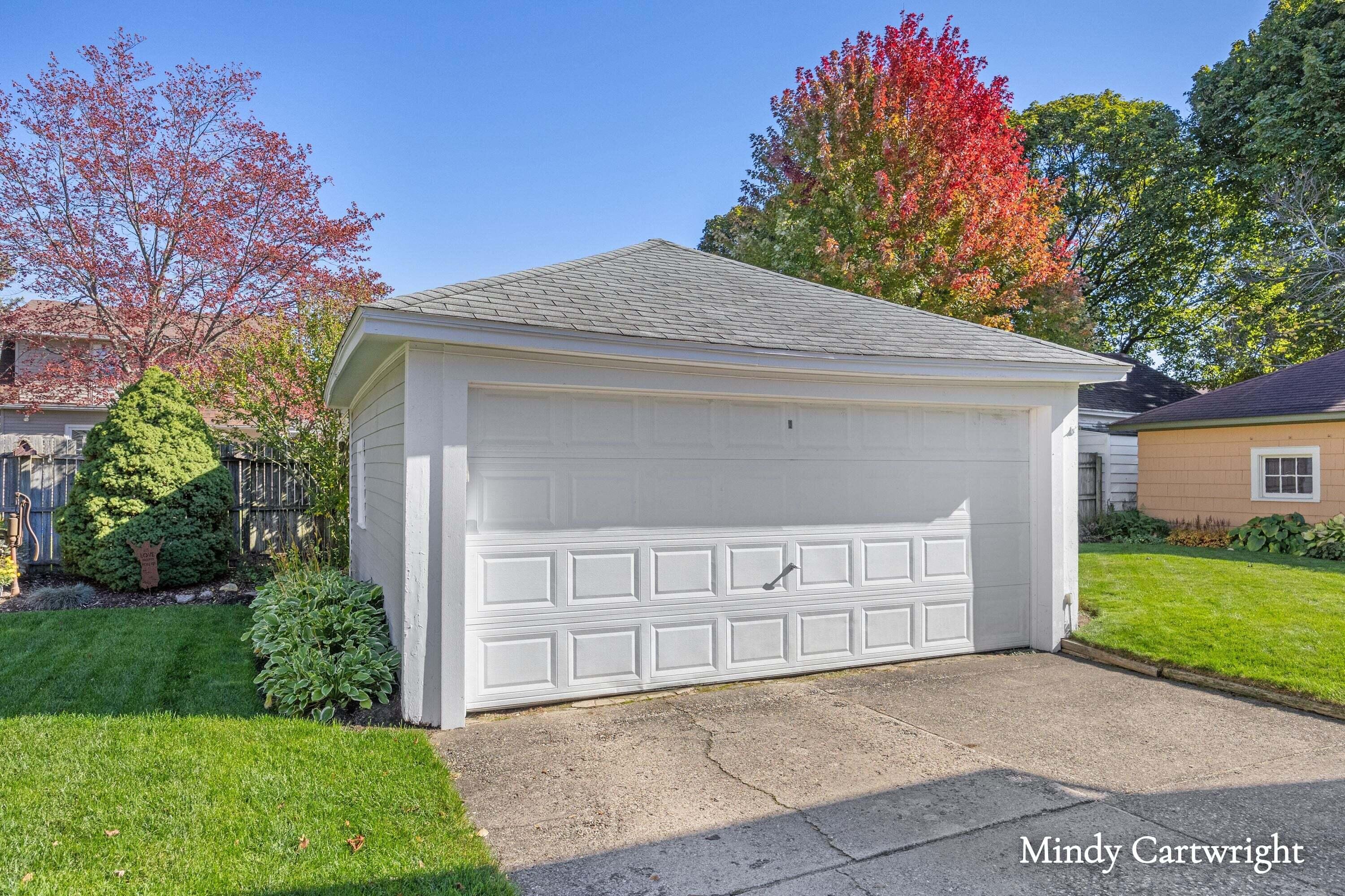 2342 Paris Avenue SE Grand Rapids MI 49507