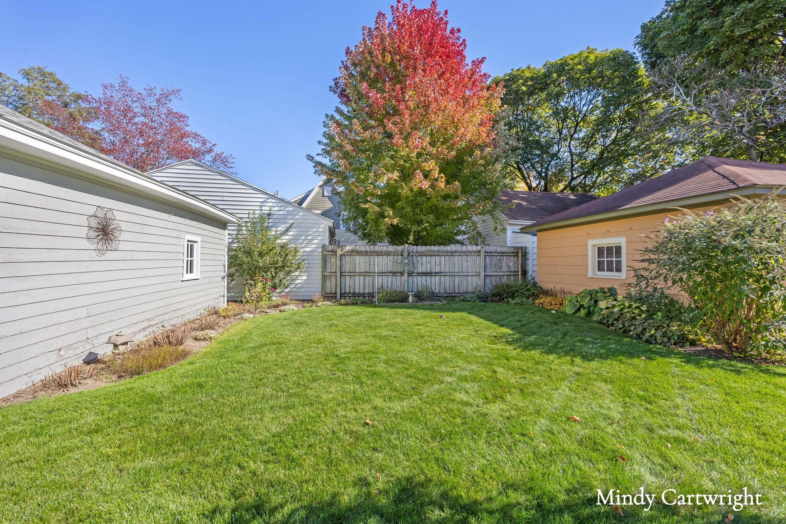 2342 Paris Avenue SE Grand Rapids MI 49507