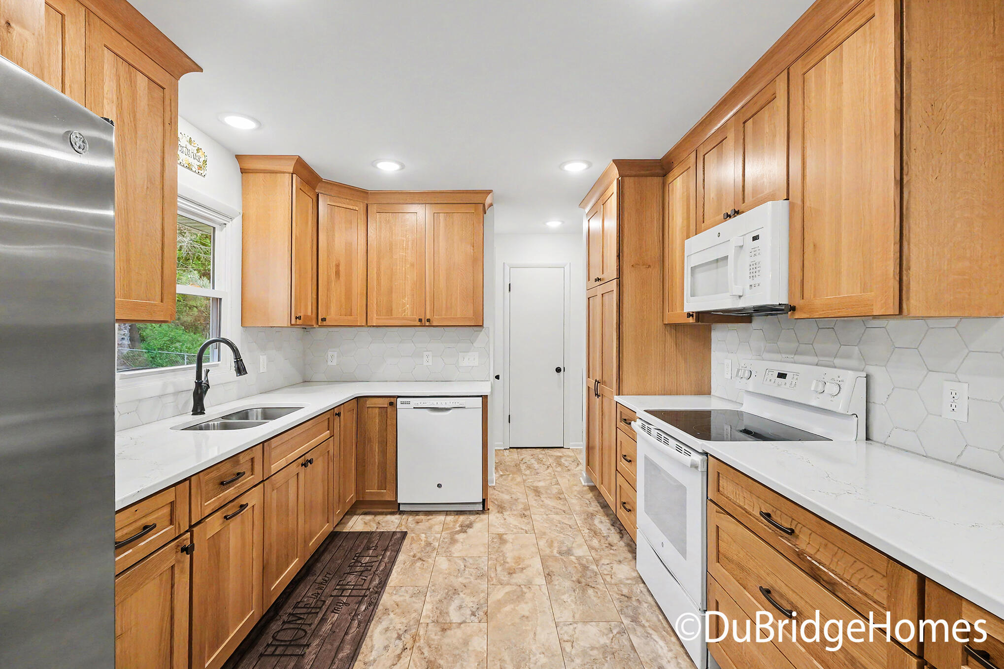 4974 Cedar Ridge Drive NE Grand Rapids MI 49525