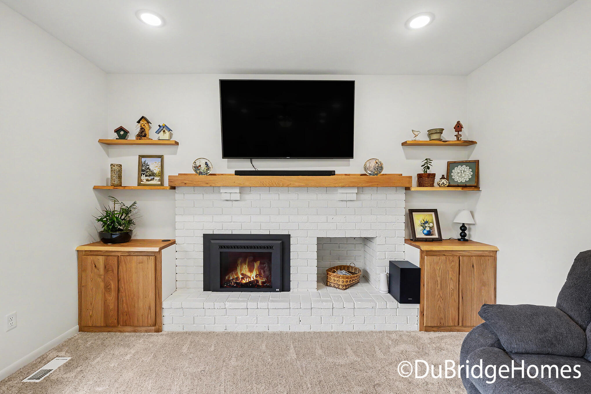 4974 Cedar Ridge Drive NE Grand Rapids MI 49525