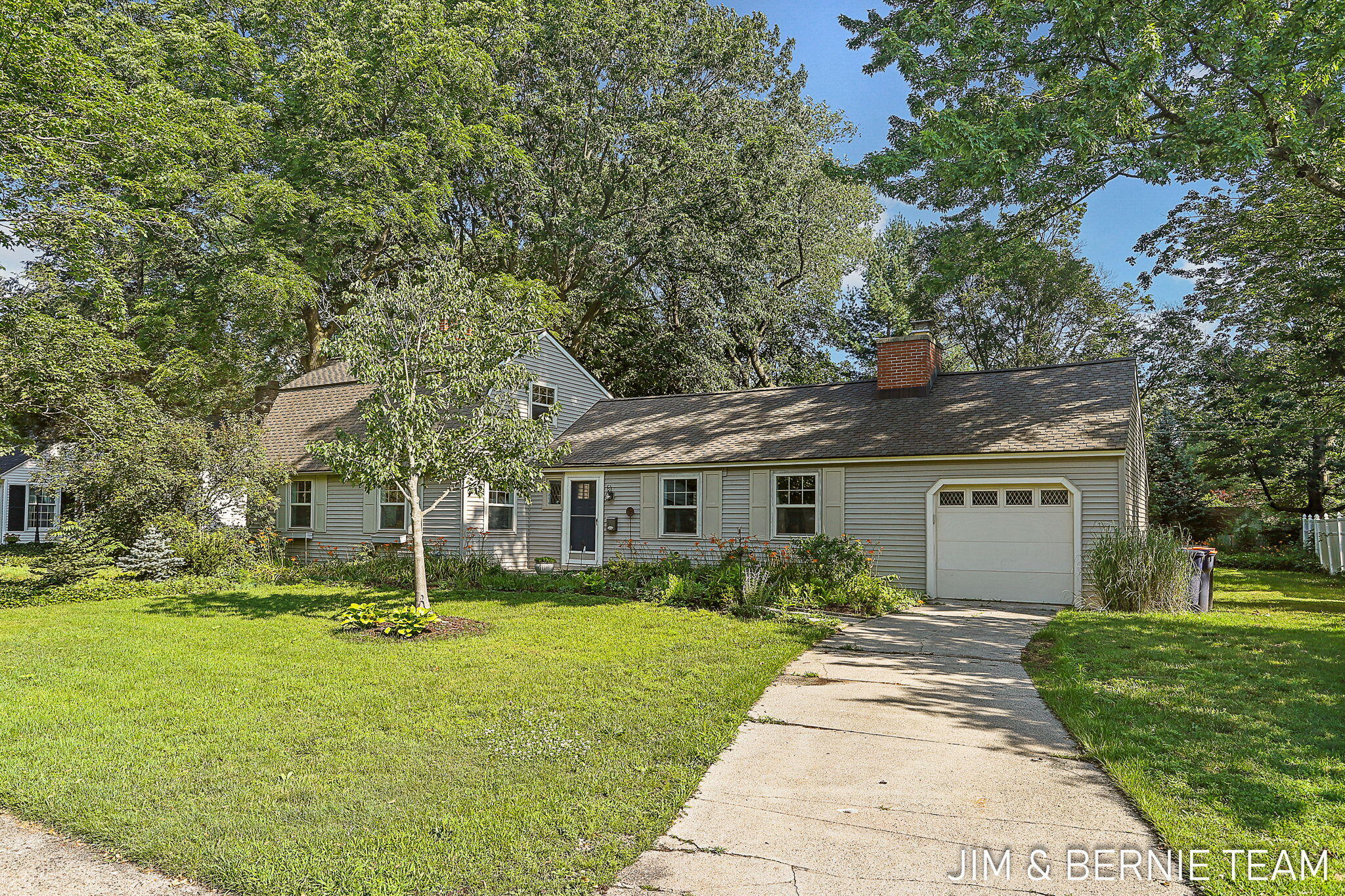 131 E 31st Street Holland MI 49423