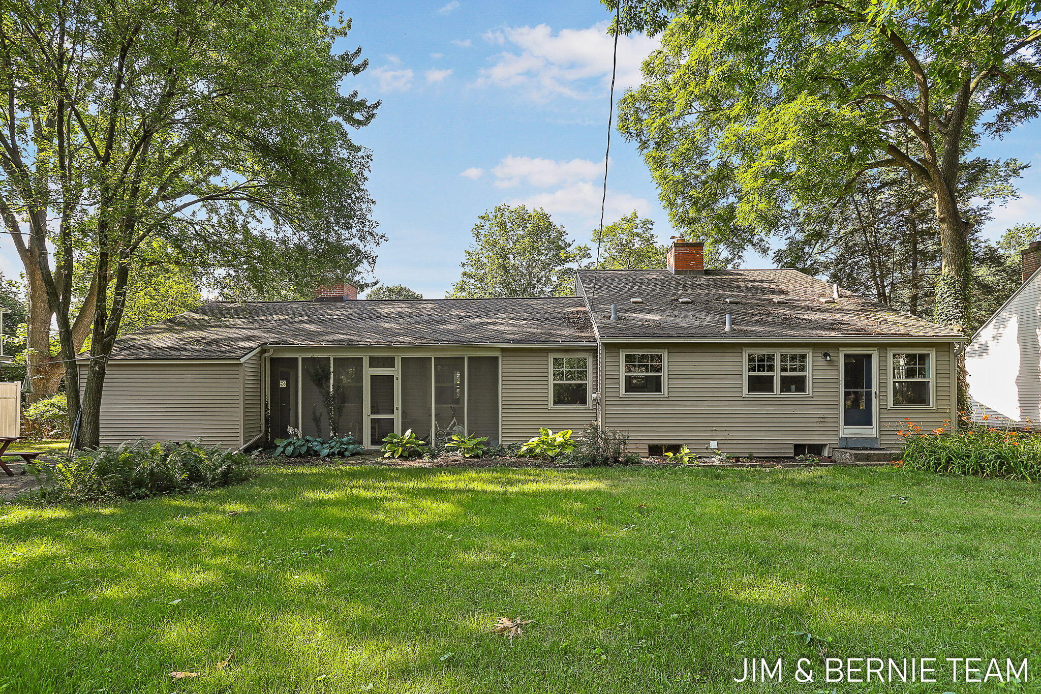 131 E 31st Street Holland MI 49423
