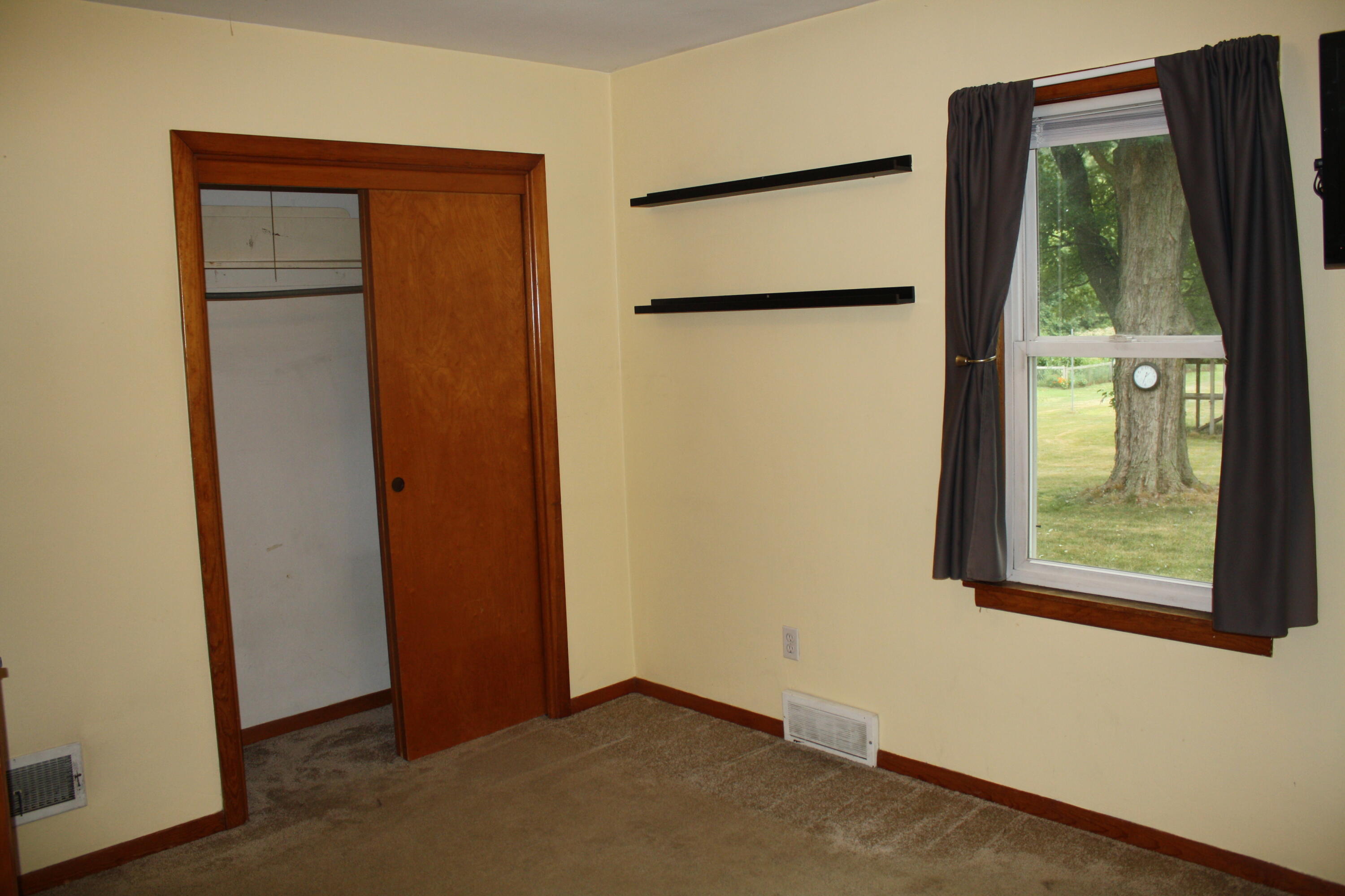 605 64th Avenue Zeeland MI 49464