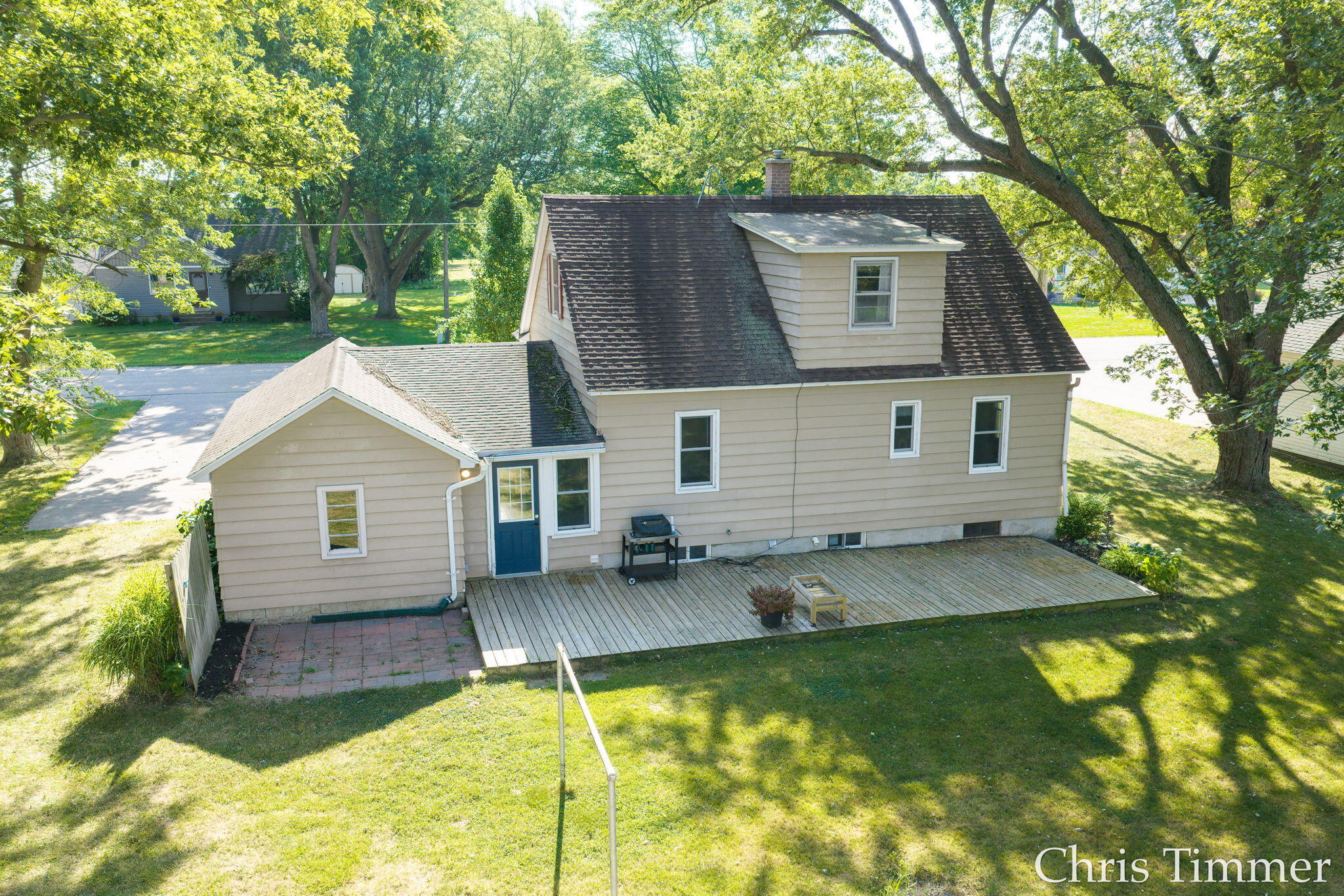 605 64th Avenue Zeeland MI 49464