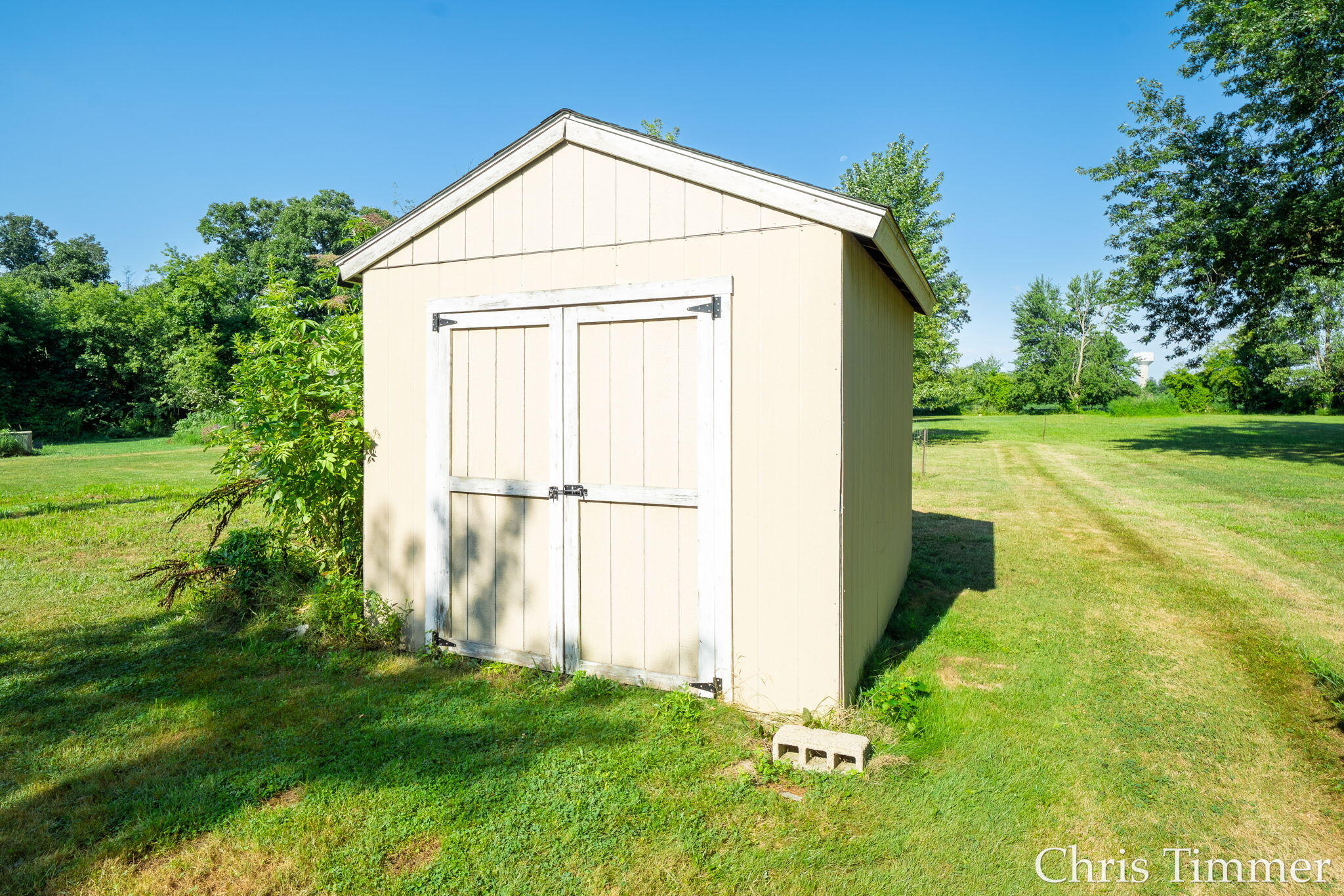 605 64th Avenue Zeeland MI 49464