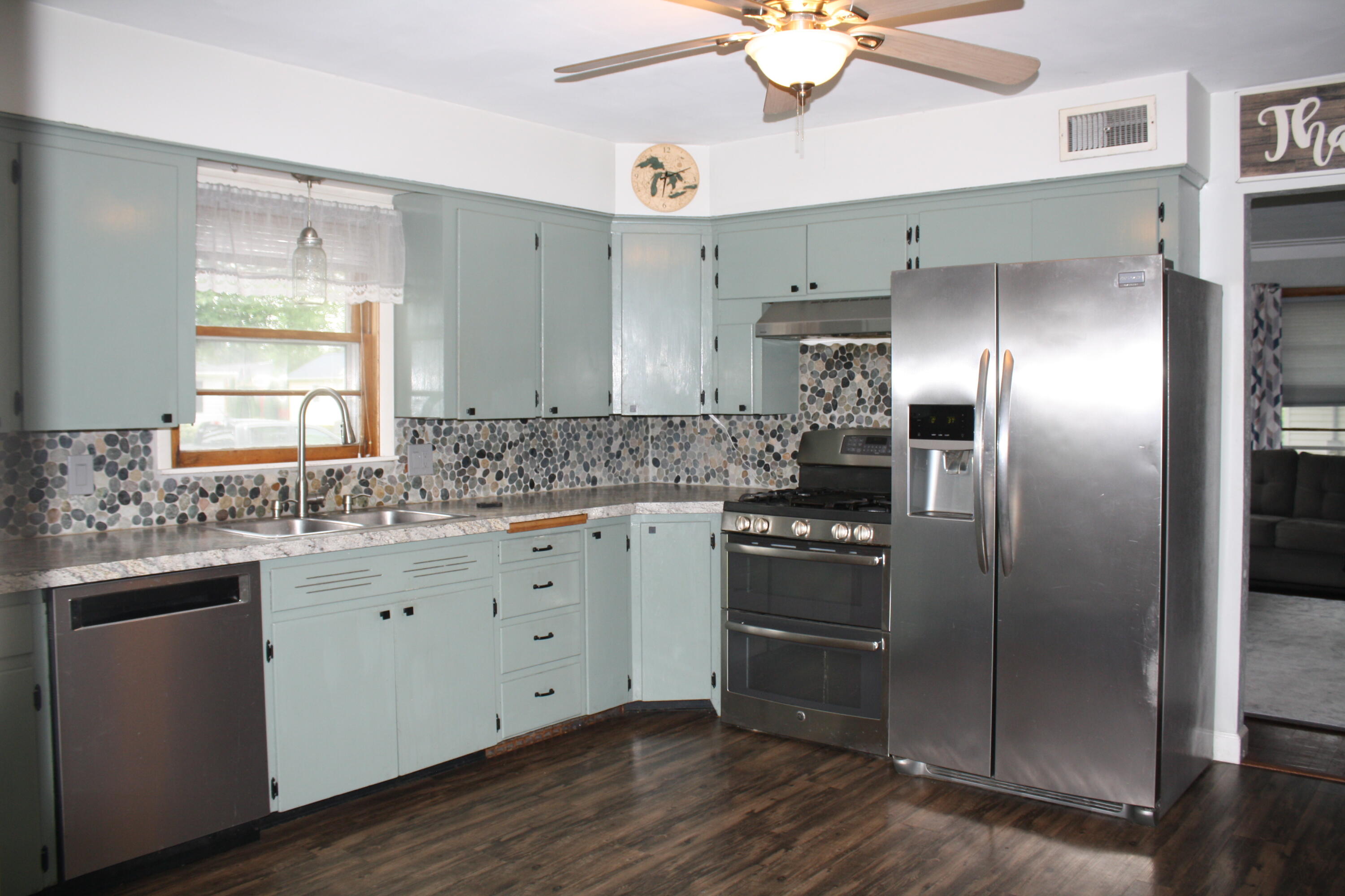 605 64th Avenue Zeeland MI 49464