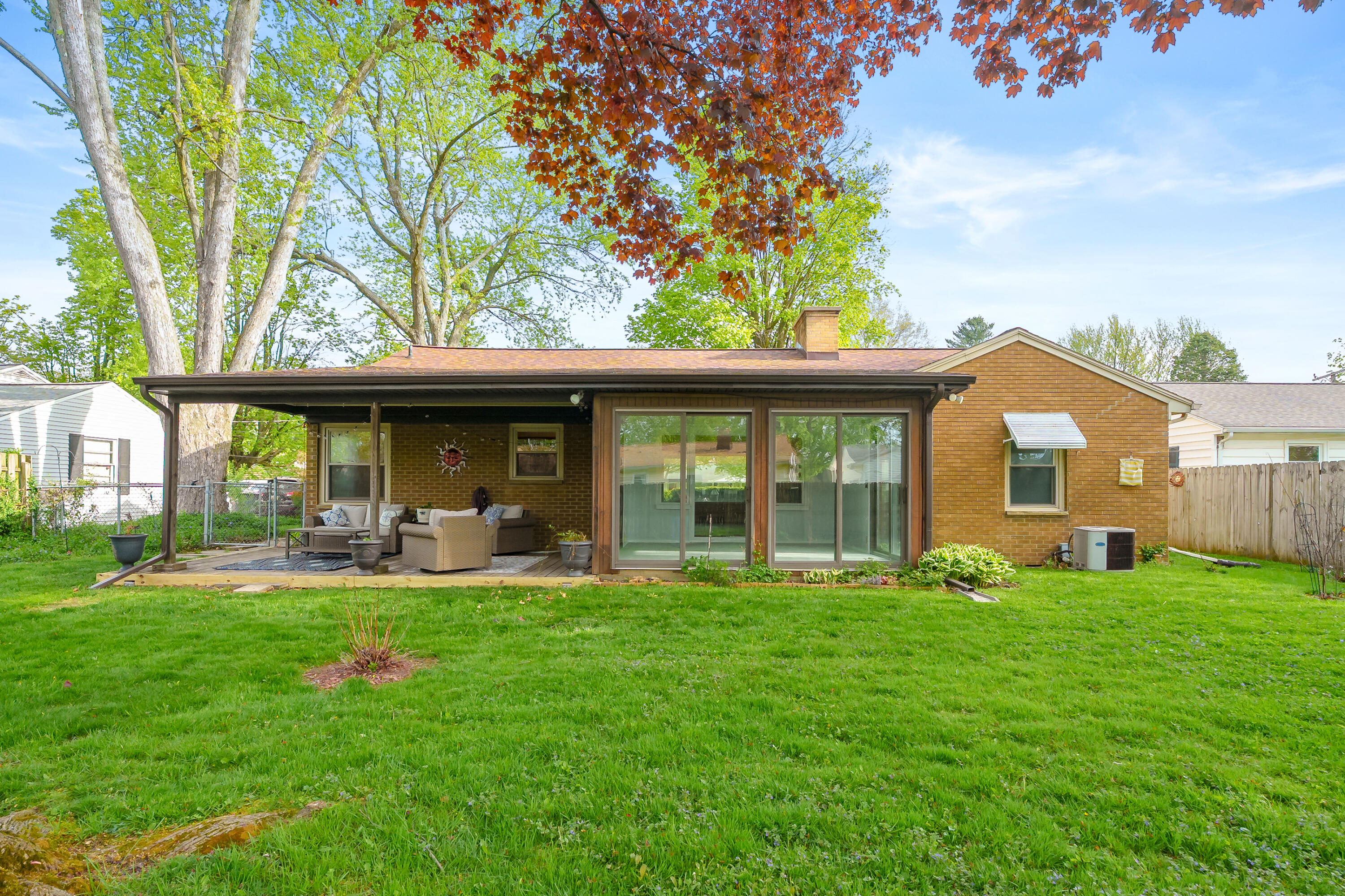 1816 Bloomfield Avenue Kalamazoo MI 49001