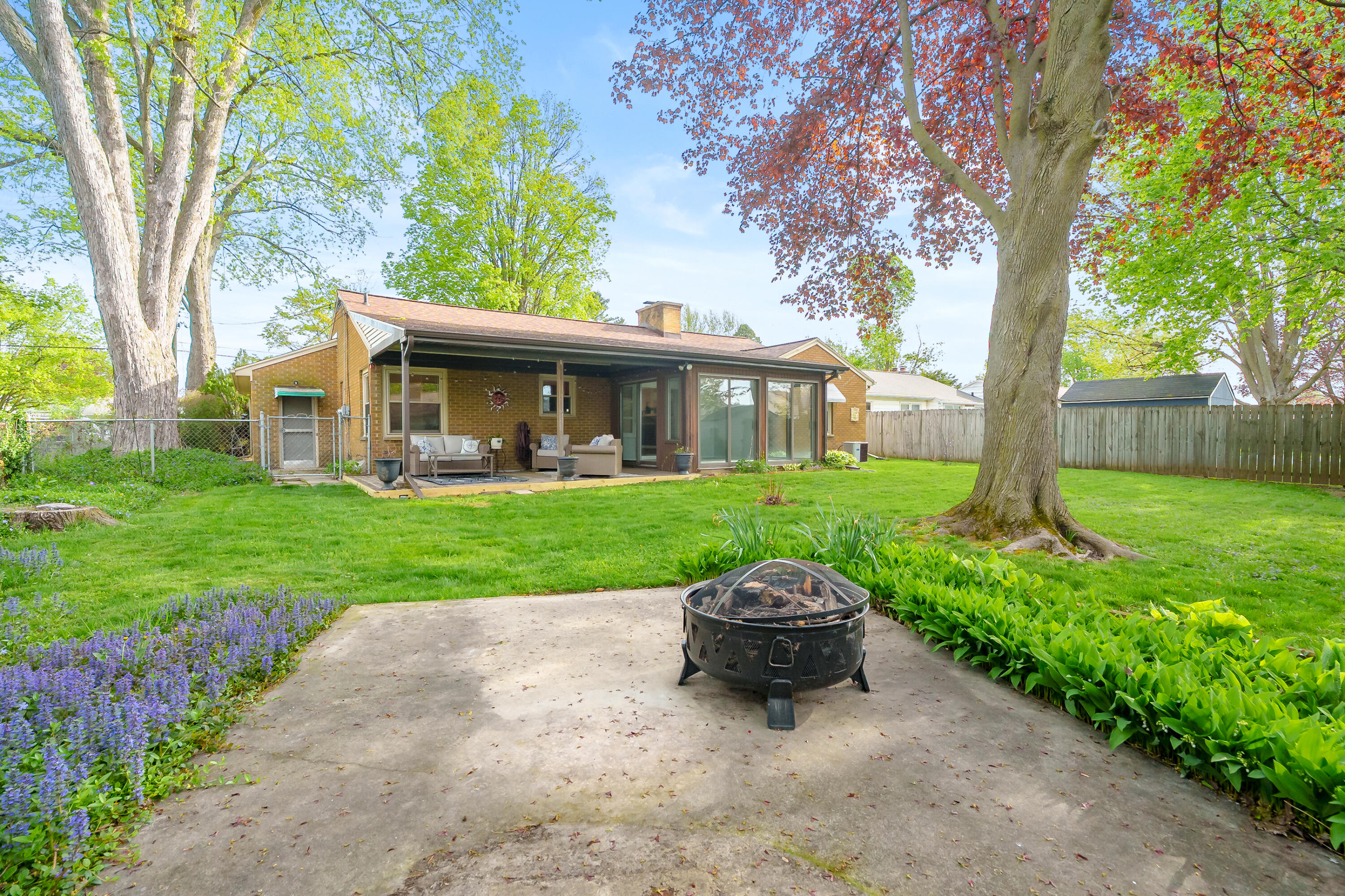 1816 Bloomfield Avenue Kalamazoo MI 49001