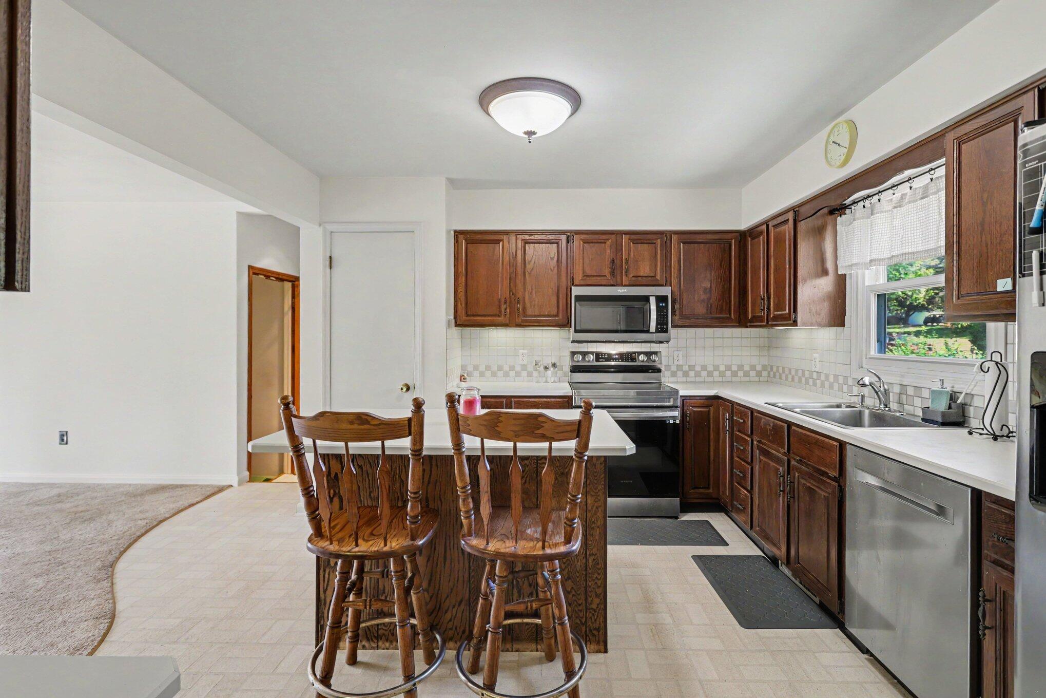 6480 Ormada Drive Kalamazoo MI 49048