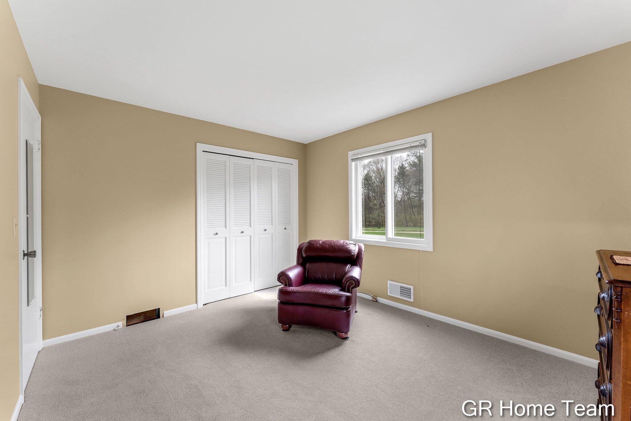 867 Cramton Avenue NE Ada MI 49301