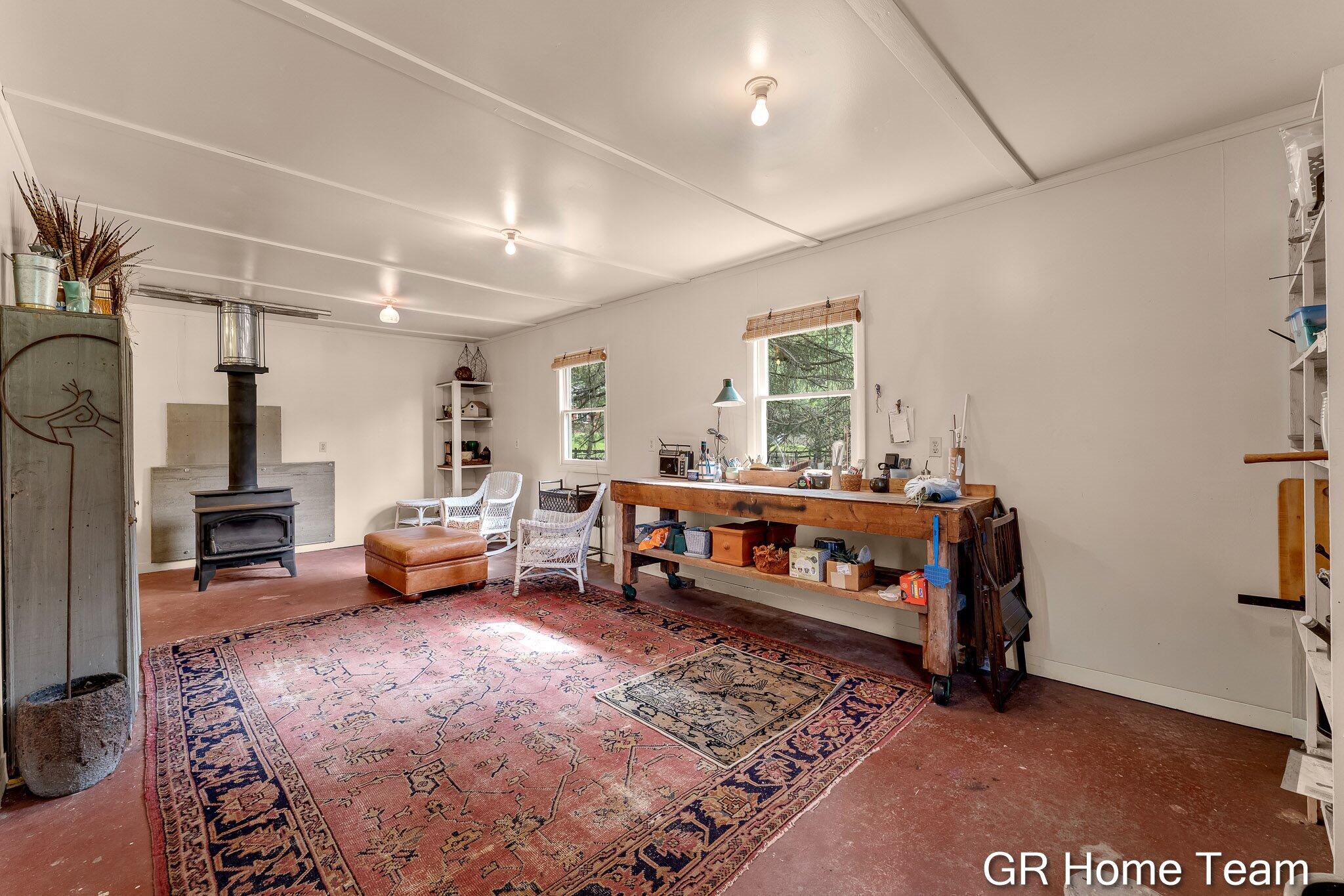 867 Cramton Avenue NE Ada MI 49301