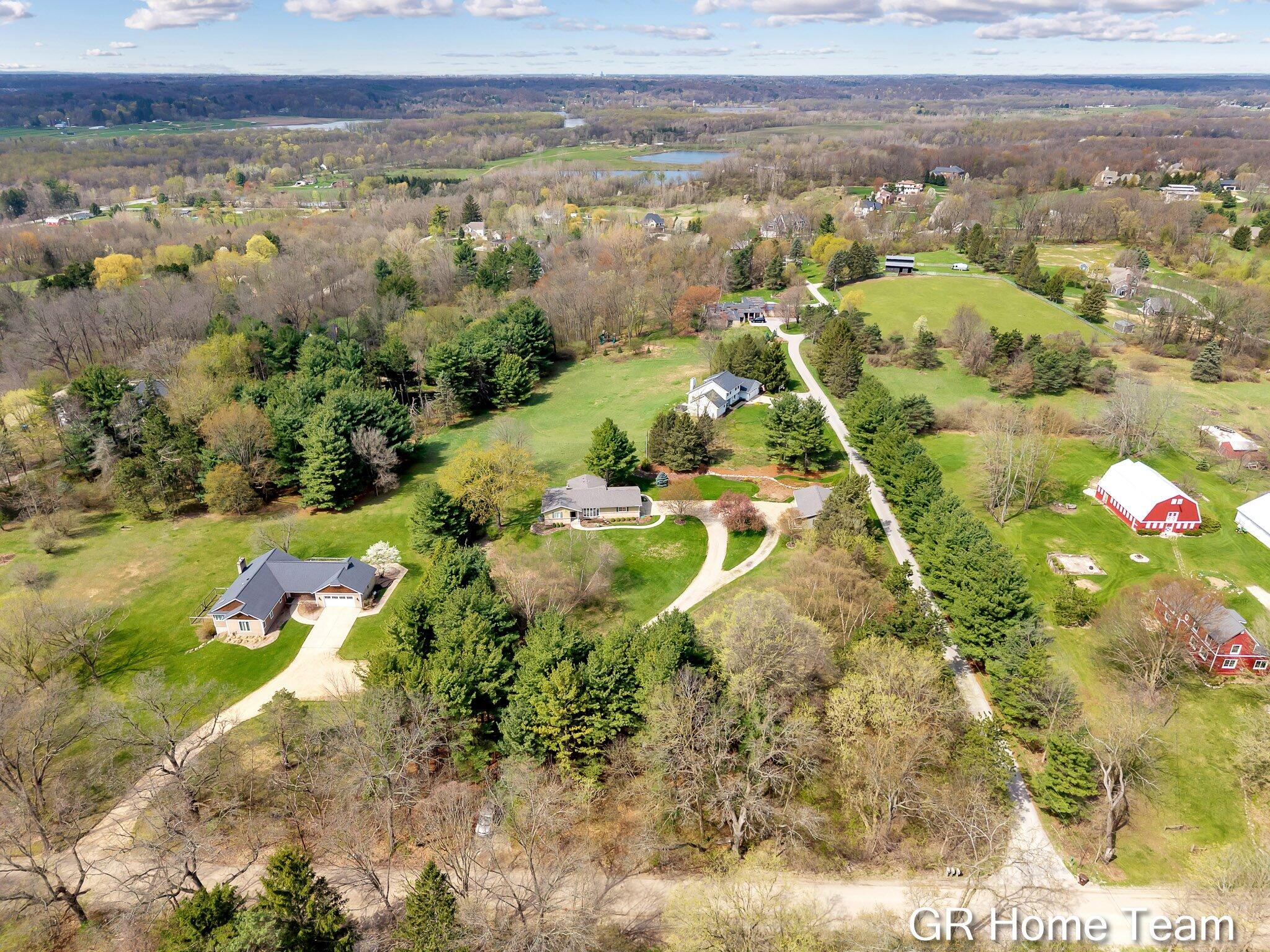 867 Cramton Avenue NE Ada MI 49301