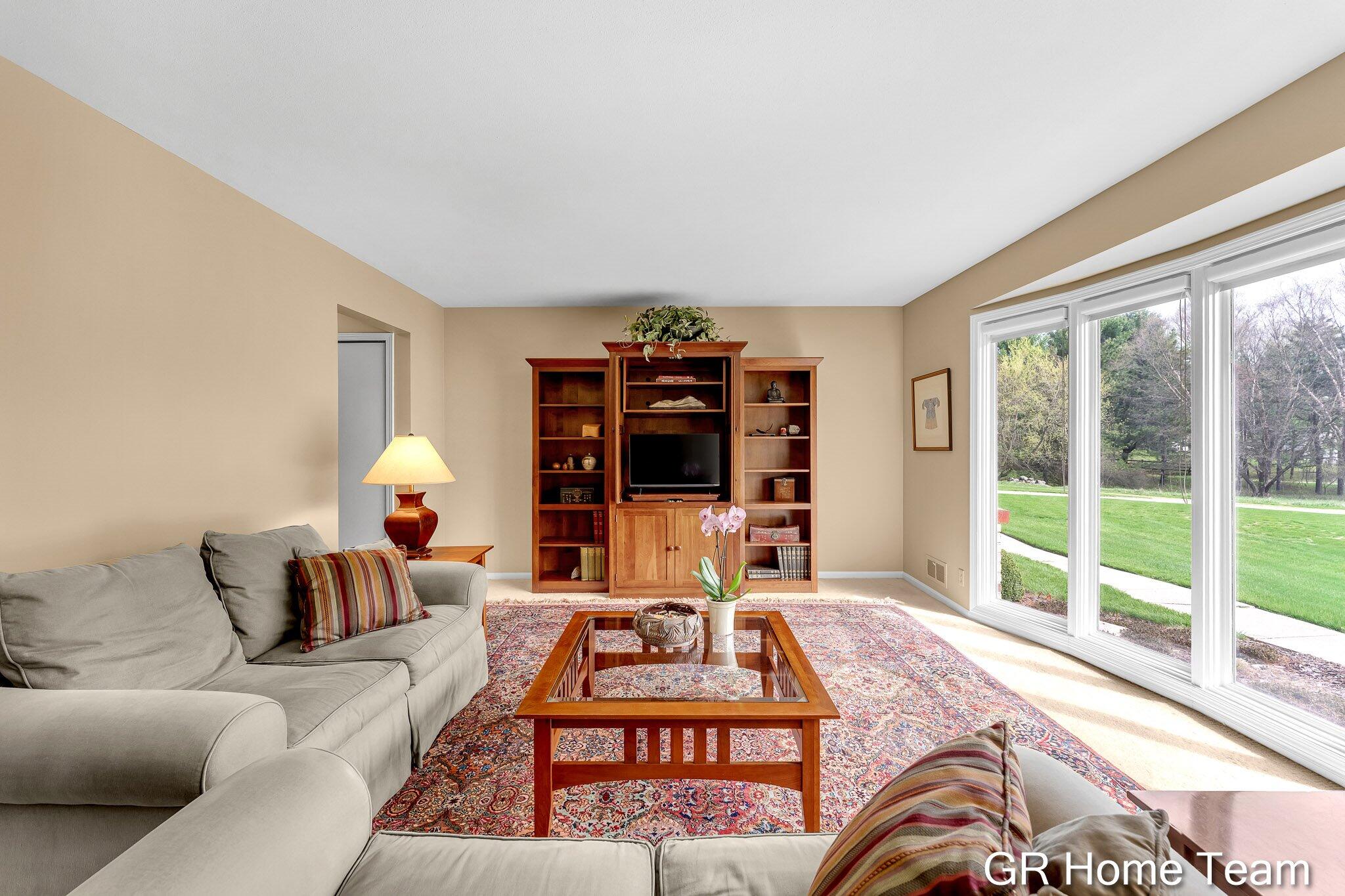 867 Cramton Avenue NE Ada MI 49301