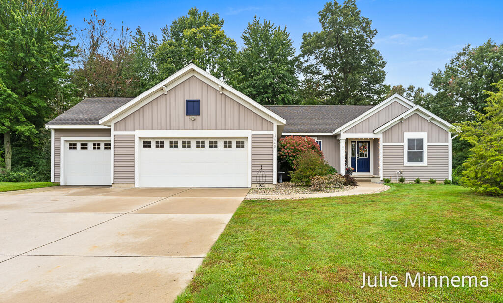 13445 Hidden Creek Court Grand Haven MI 49417