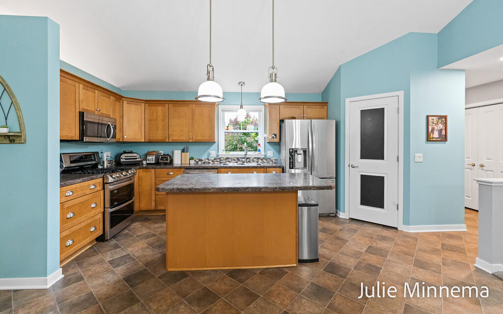 13445 Hidden Creek Court Grand Haven MI 49417