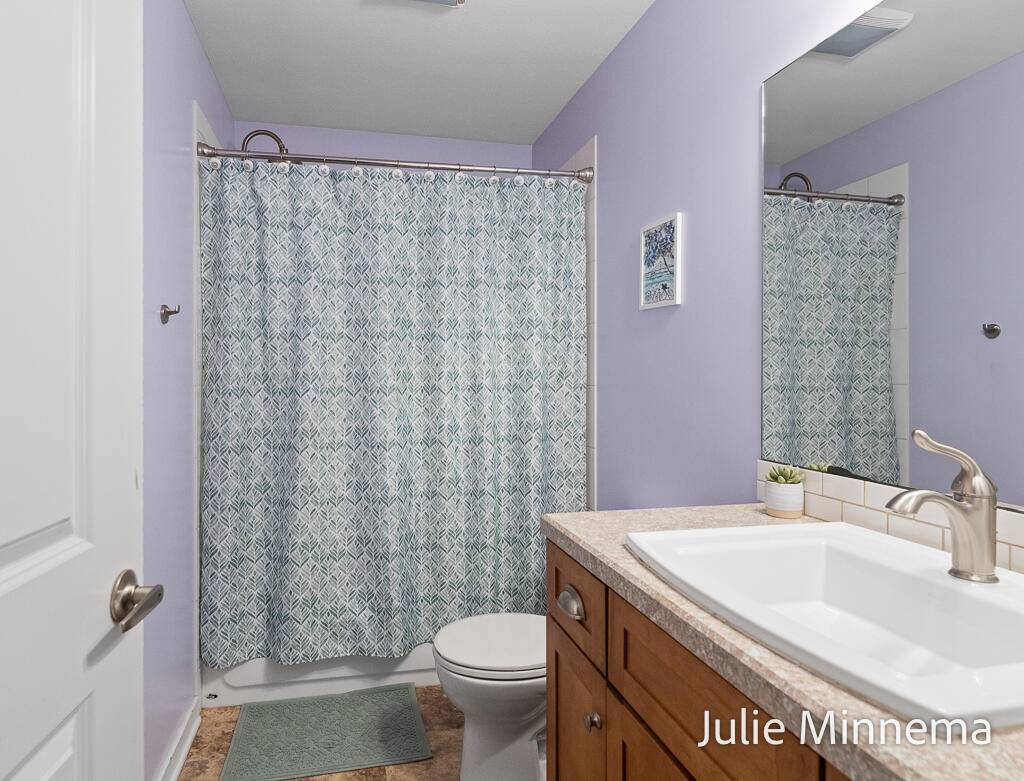 13445 Hidden Creek Court Grand Haven MI 49417