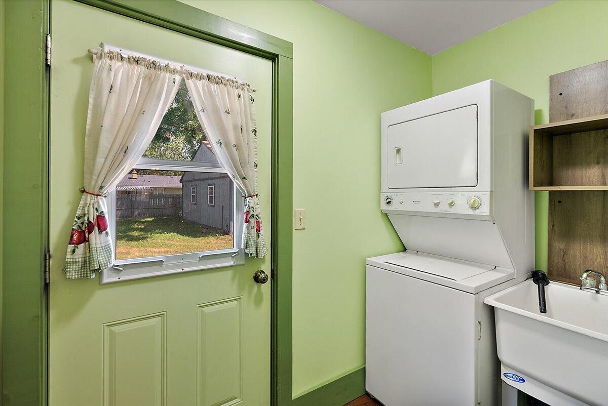 903 Cogswell Street NW Grand Rapids MI 49544