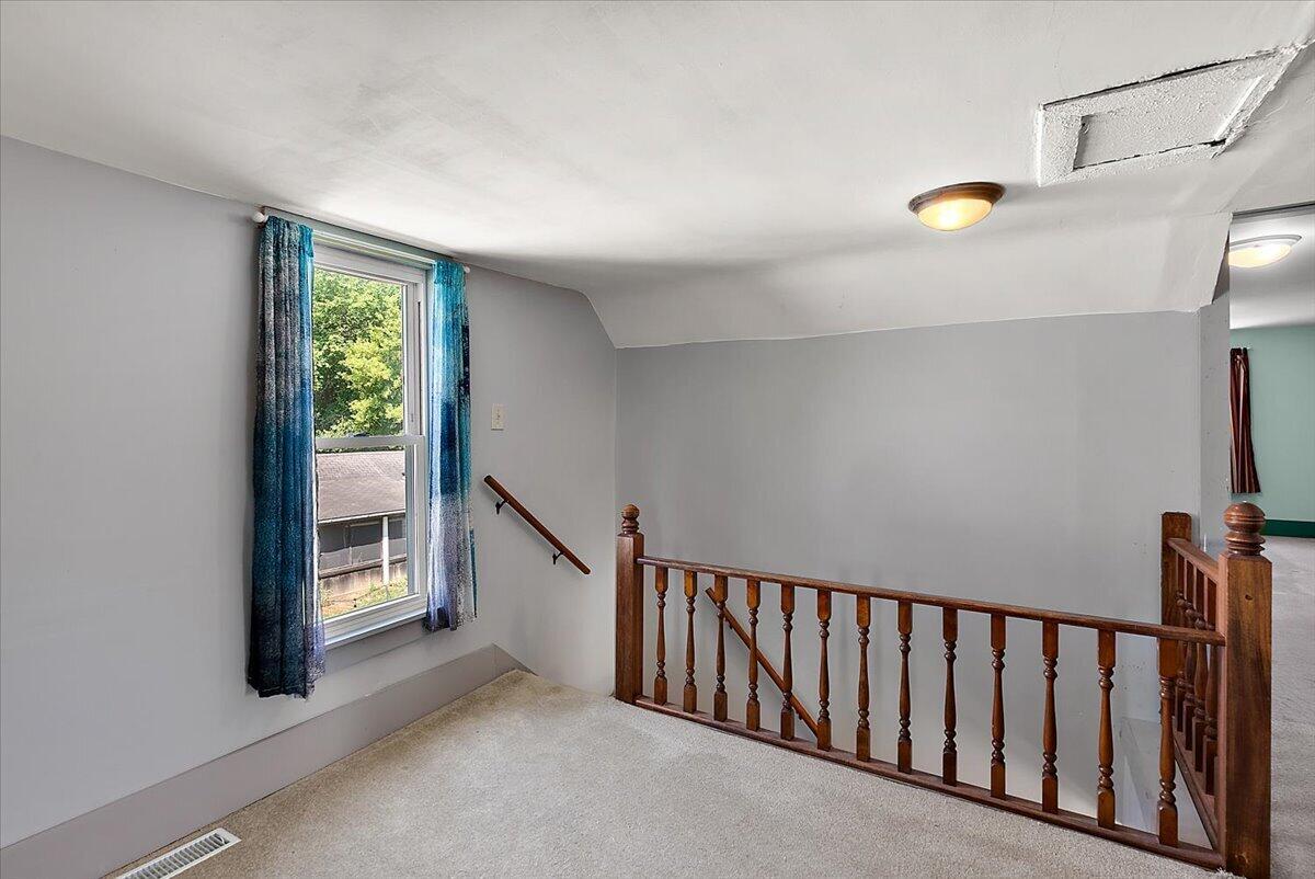 903 Cogswell Street NW Grand Rapids MI 49544