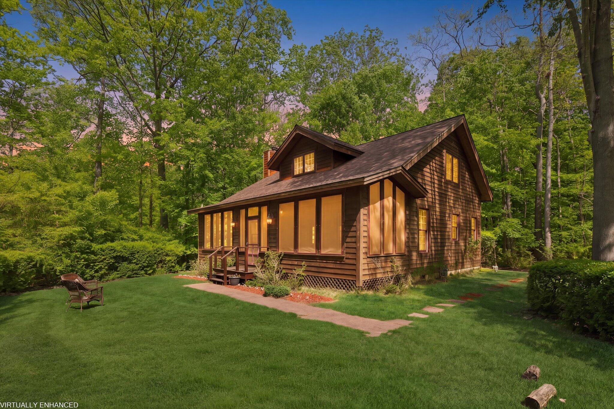 58 Lincoln Avenue South Haven MI 49090