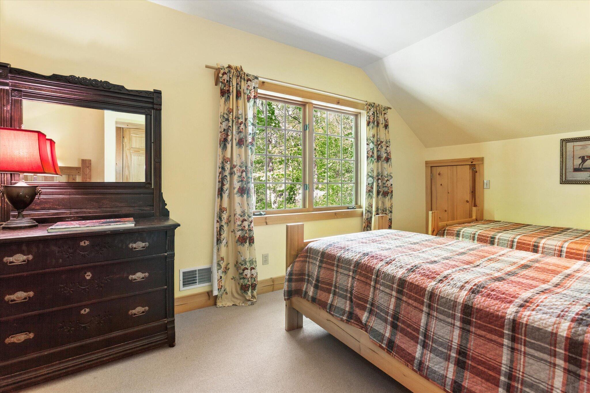 58 Lincoln Avenue South Haven MI 49090