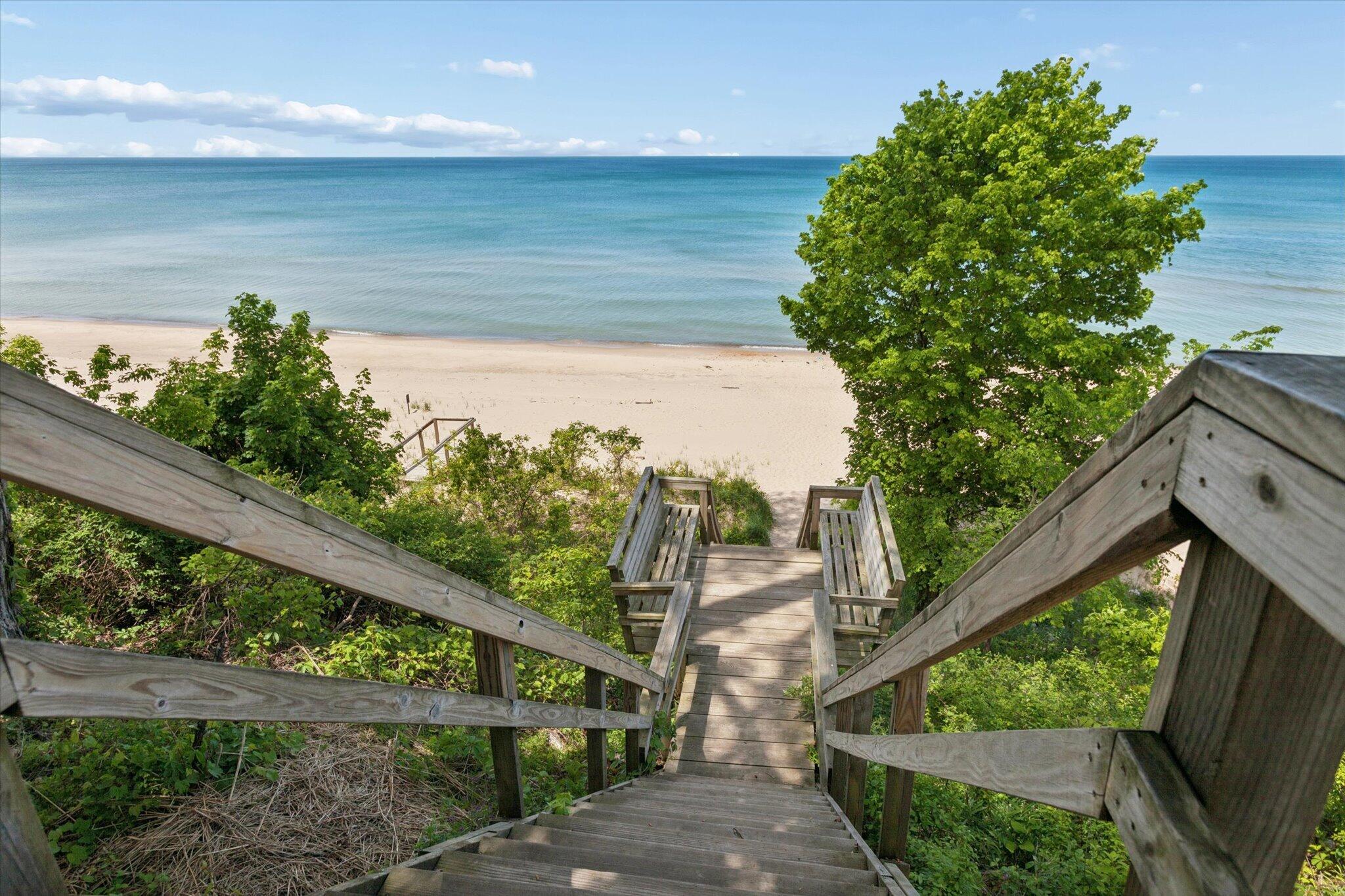 58 Lincoln Avenue South Haven MI 49090