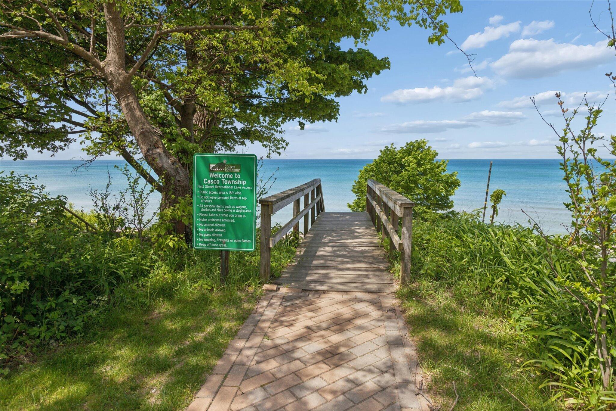 58 Lincoln Avenue South Haven MI 49090