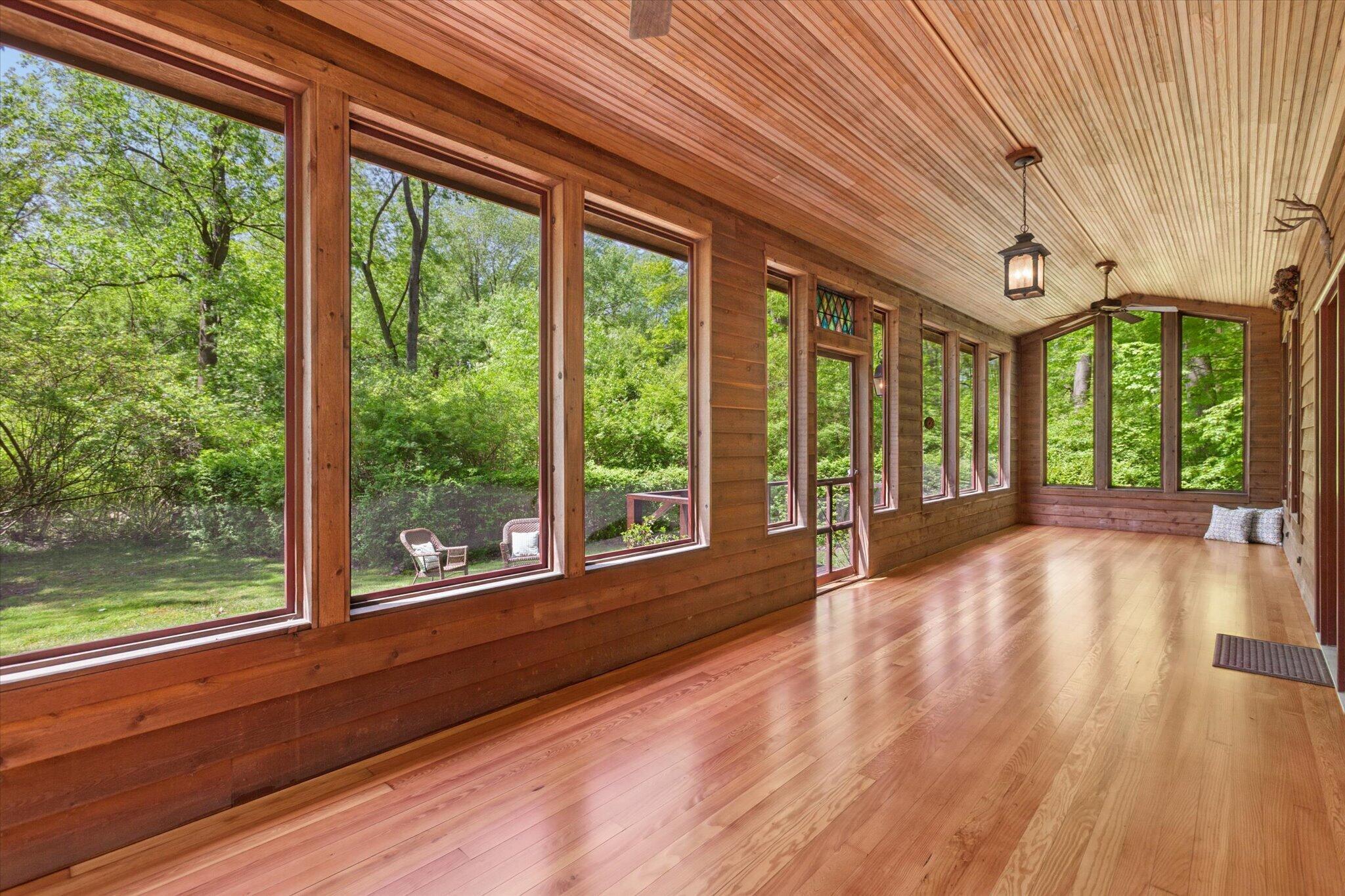 58 Lincoln Avenue South Haven MI 49090