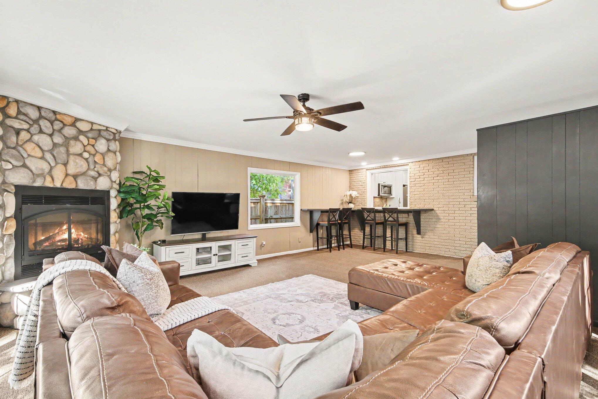1031 Iroquois Drive SE Grand Rapids MI 49506