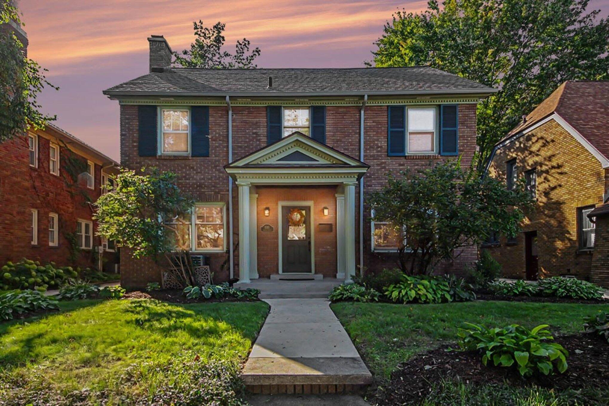 1031 Iroquois Drive SE Grand Rapids MI 49506