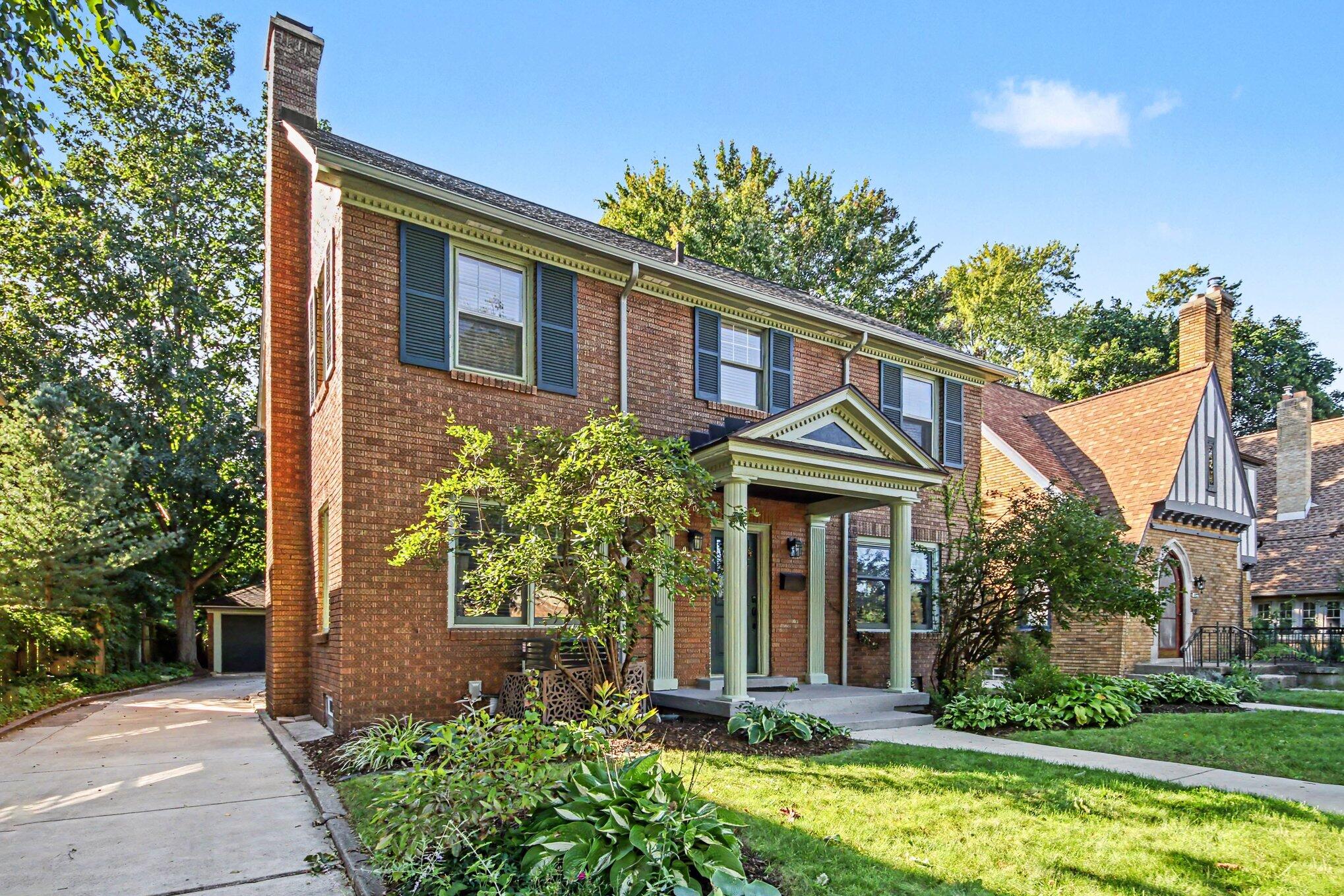 1031 Iroquois Drive SE Grand Rapids MI 49506