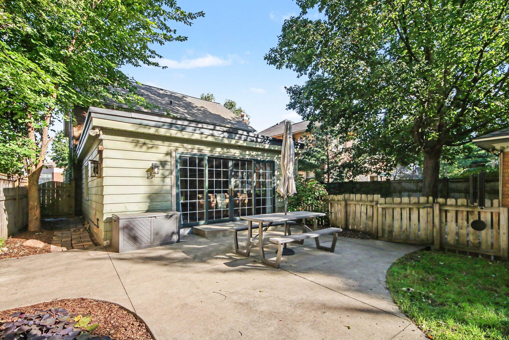 1031 Iroquois Drive SE Grand Rapids MI 49506
