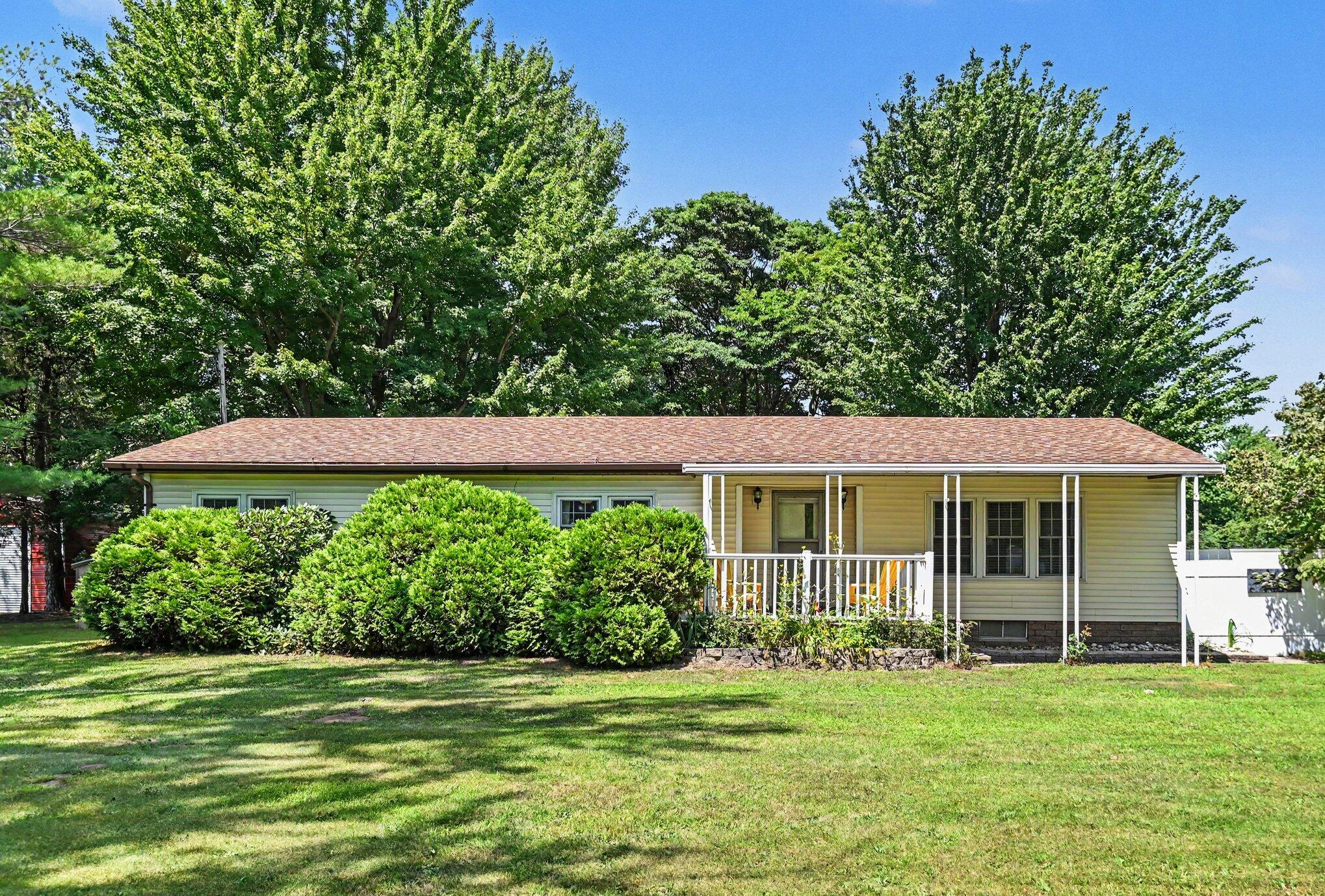 75620 16th Avenue South Haven MI 49090