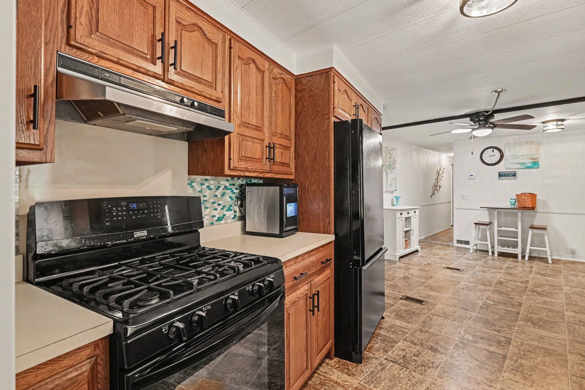 75620 16th Avenue South Haven MI 49090