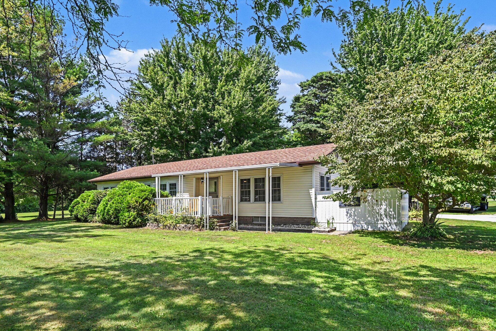 75620 16th Avenue South Haven MI 49090