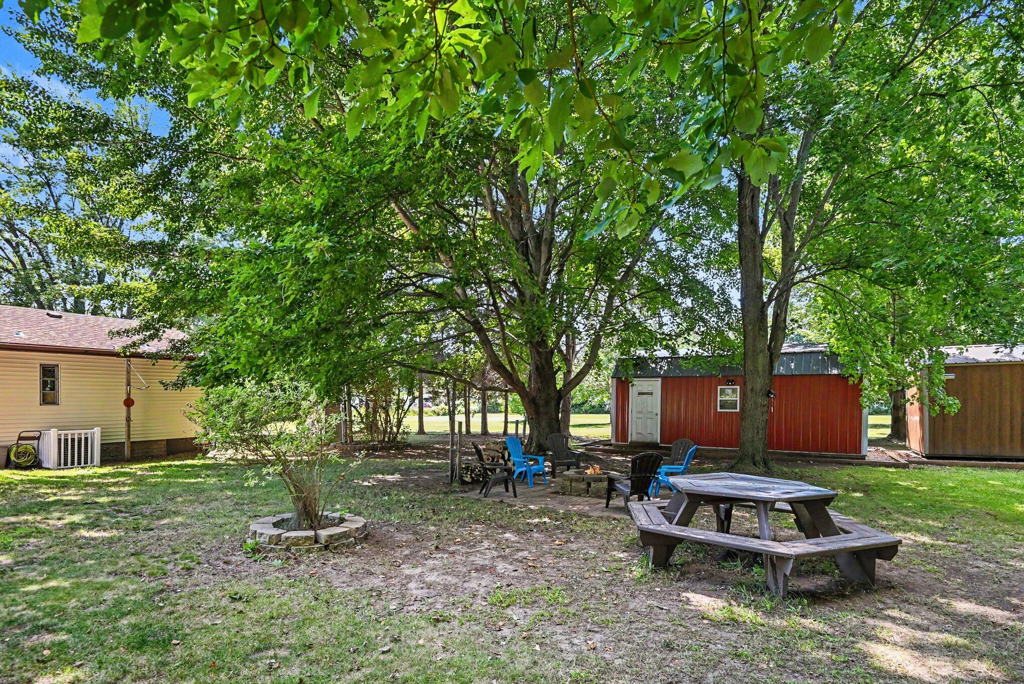 75620 16th Avenue South Haven MI 49090