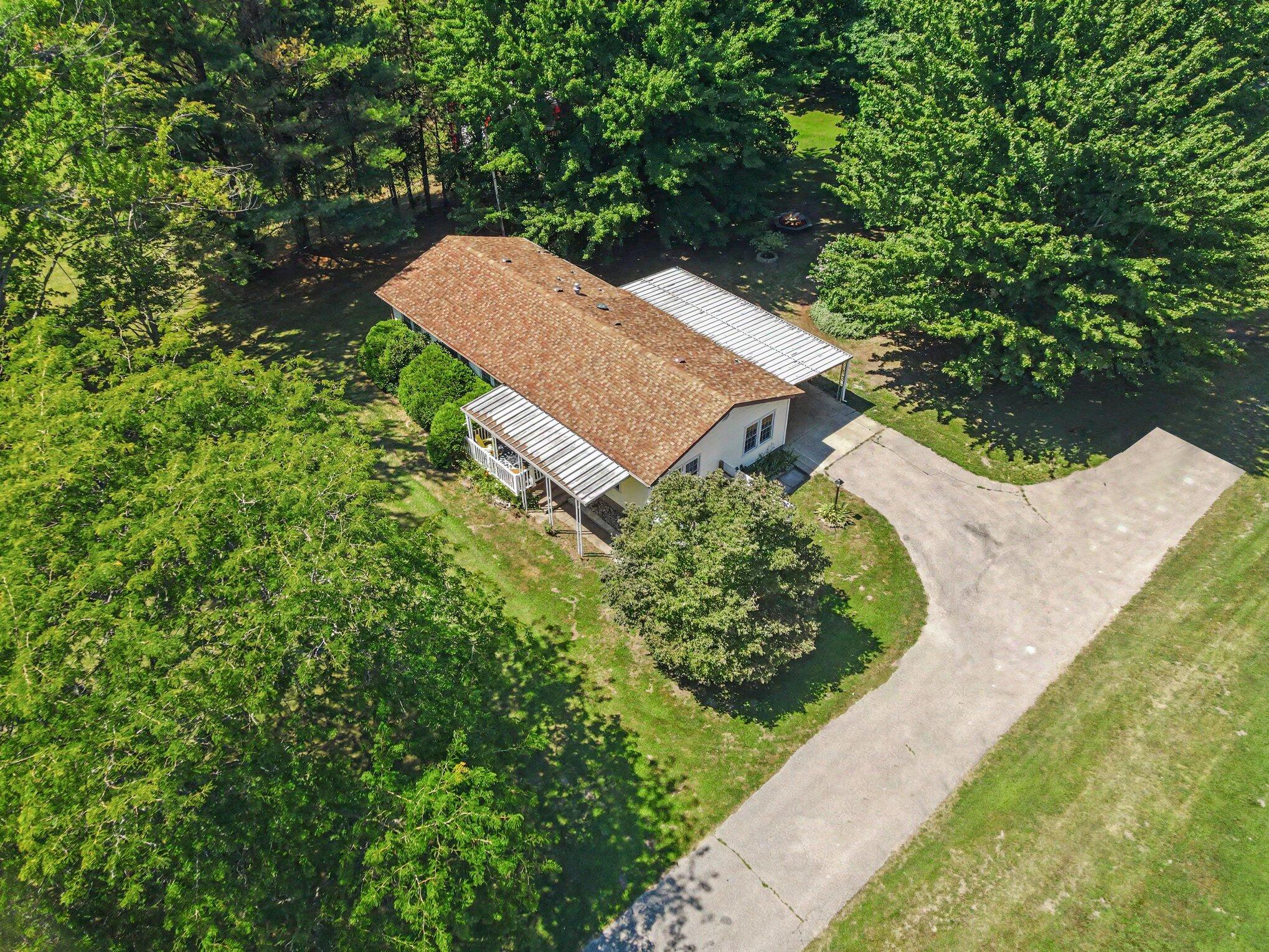 75620 16th Avenue South Haven MI 49090