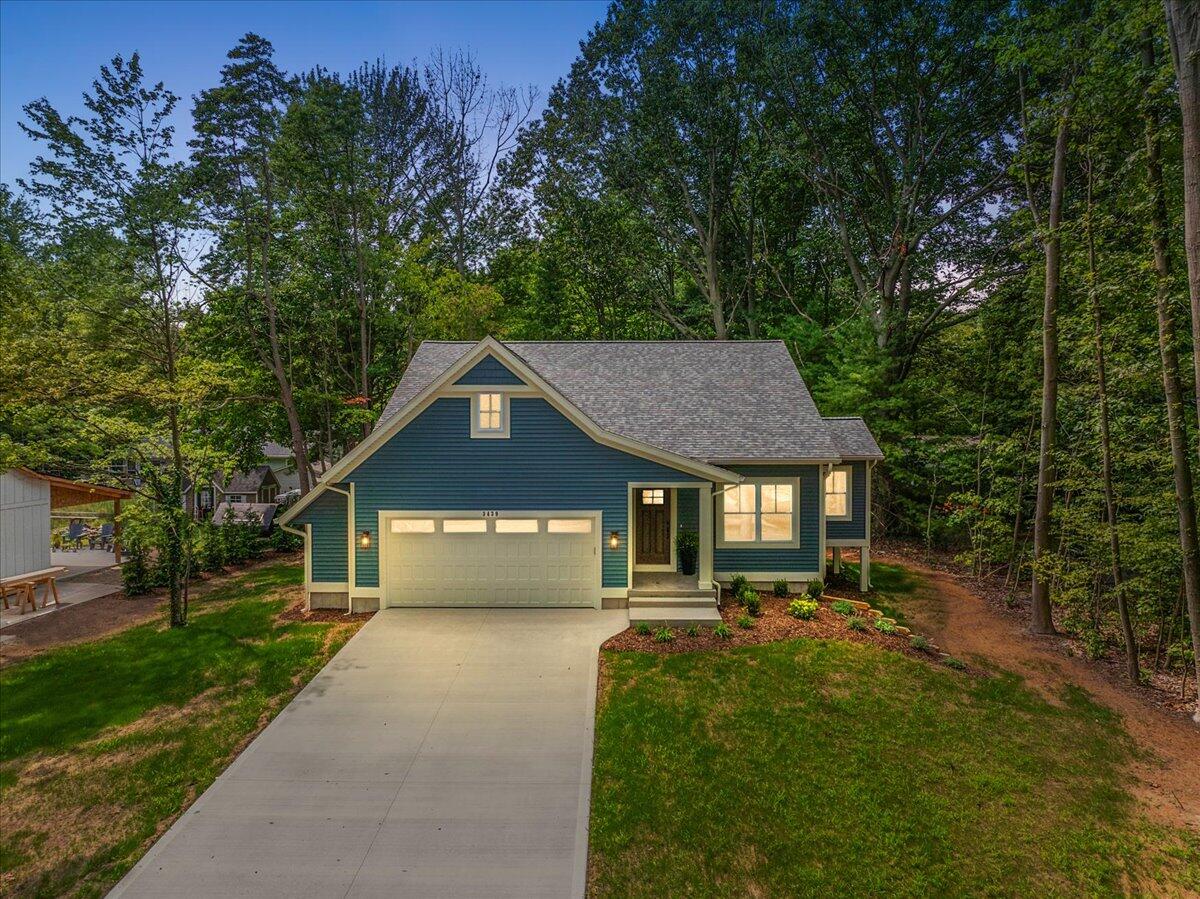 3439 Hollywood Drive Holland MI 49424