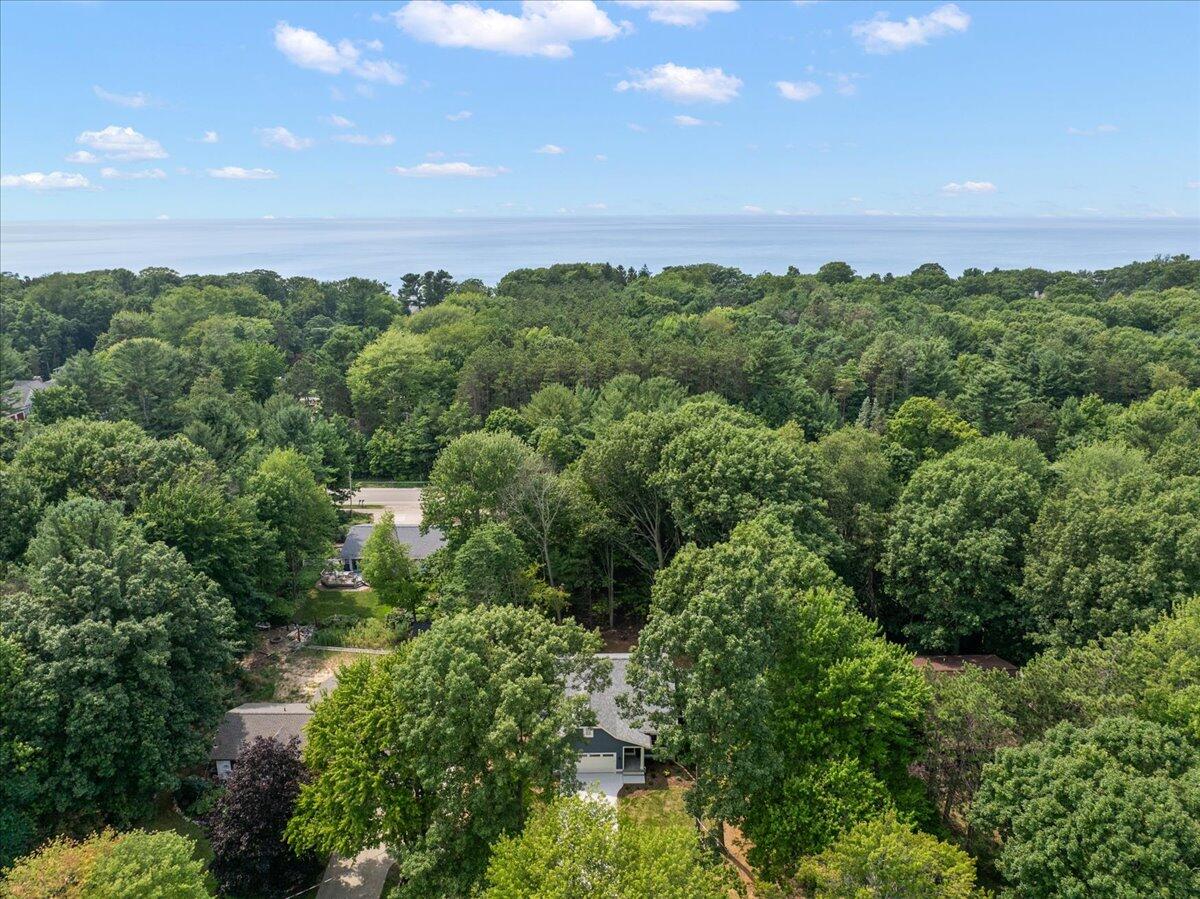 3439 Hollywood Drive Holland MI 49424