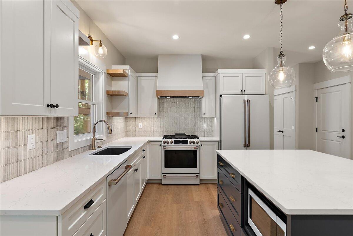 3439 Hollywood Drive Holland MI 49424