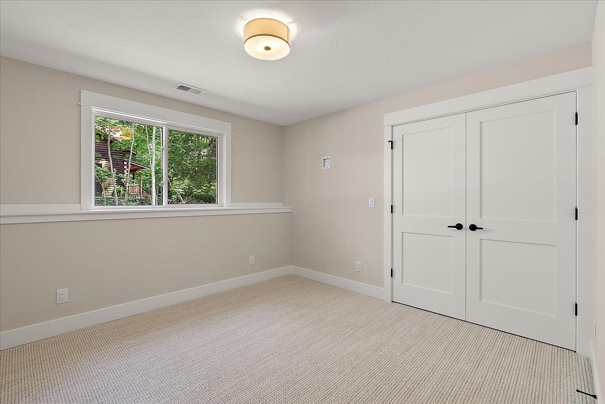 3439 Hollywood Drive Holland MI 49424