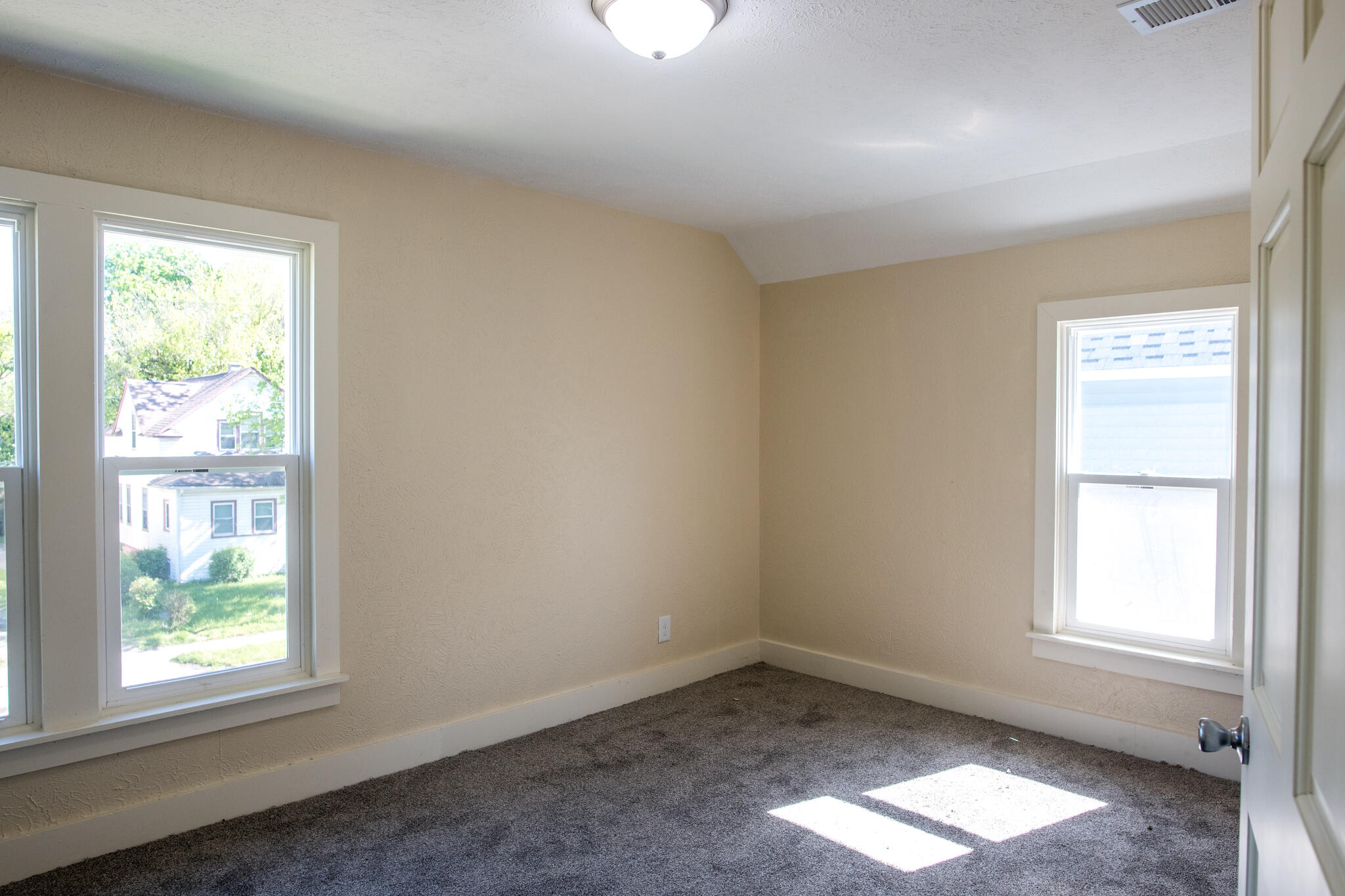 112 E Clay Street Kalamazoo MI 49007