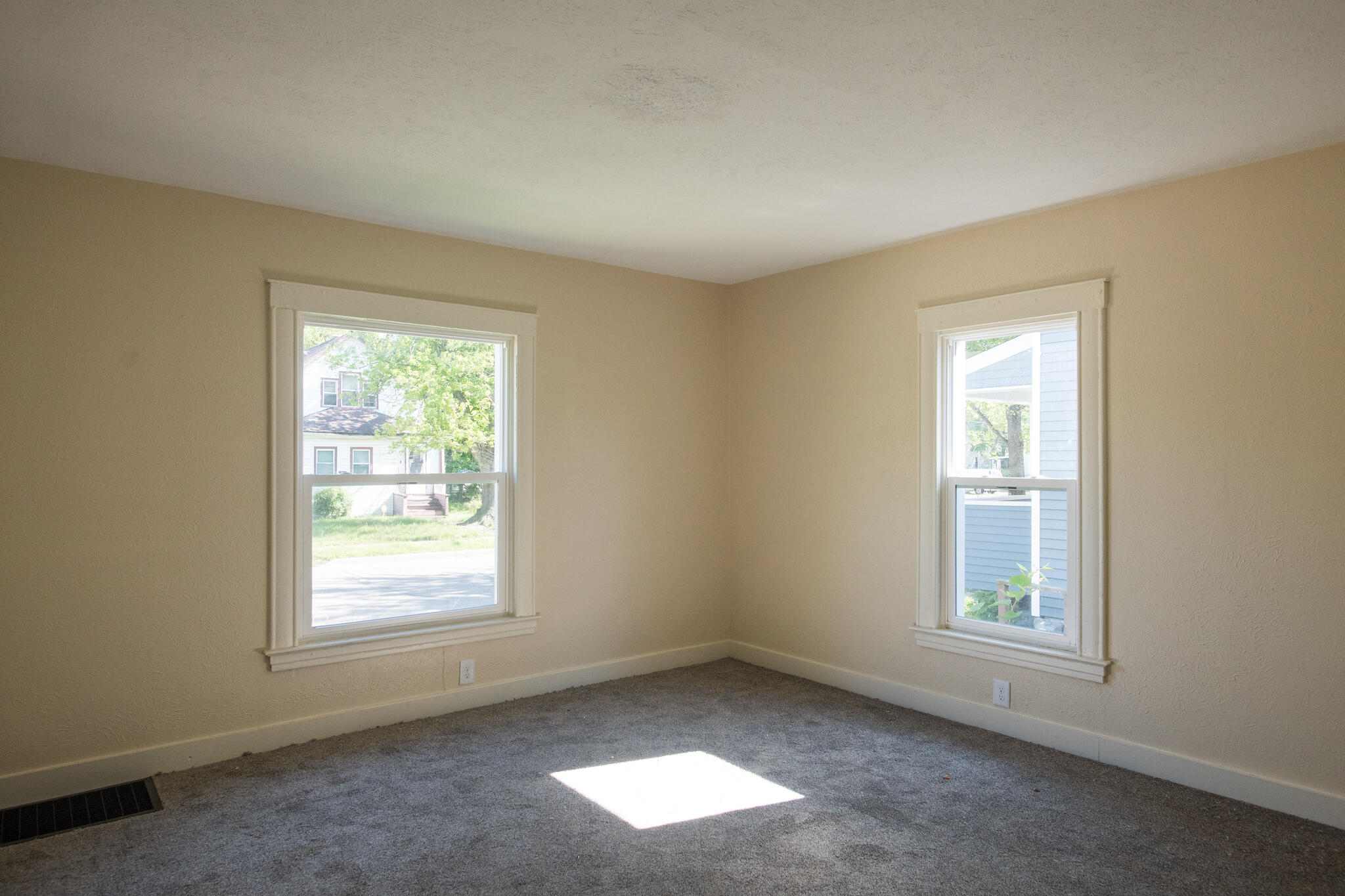 112 E Clay Street Kalamazoo MI 49007