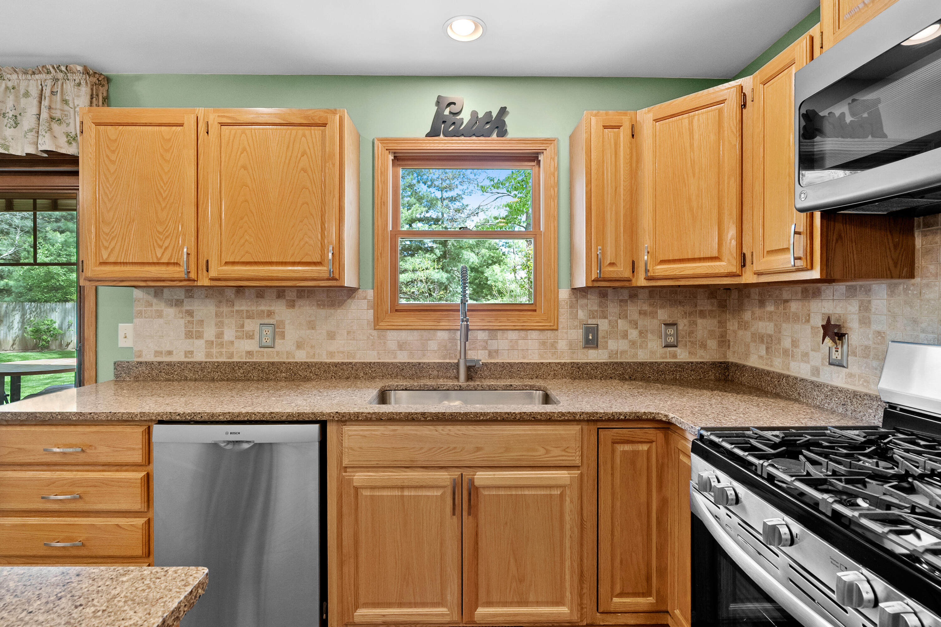 6527 Sussex Street Portage MI 49024