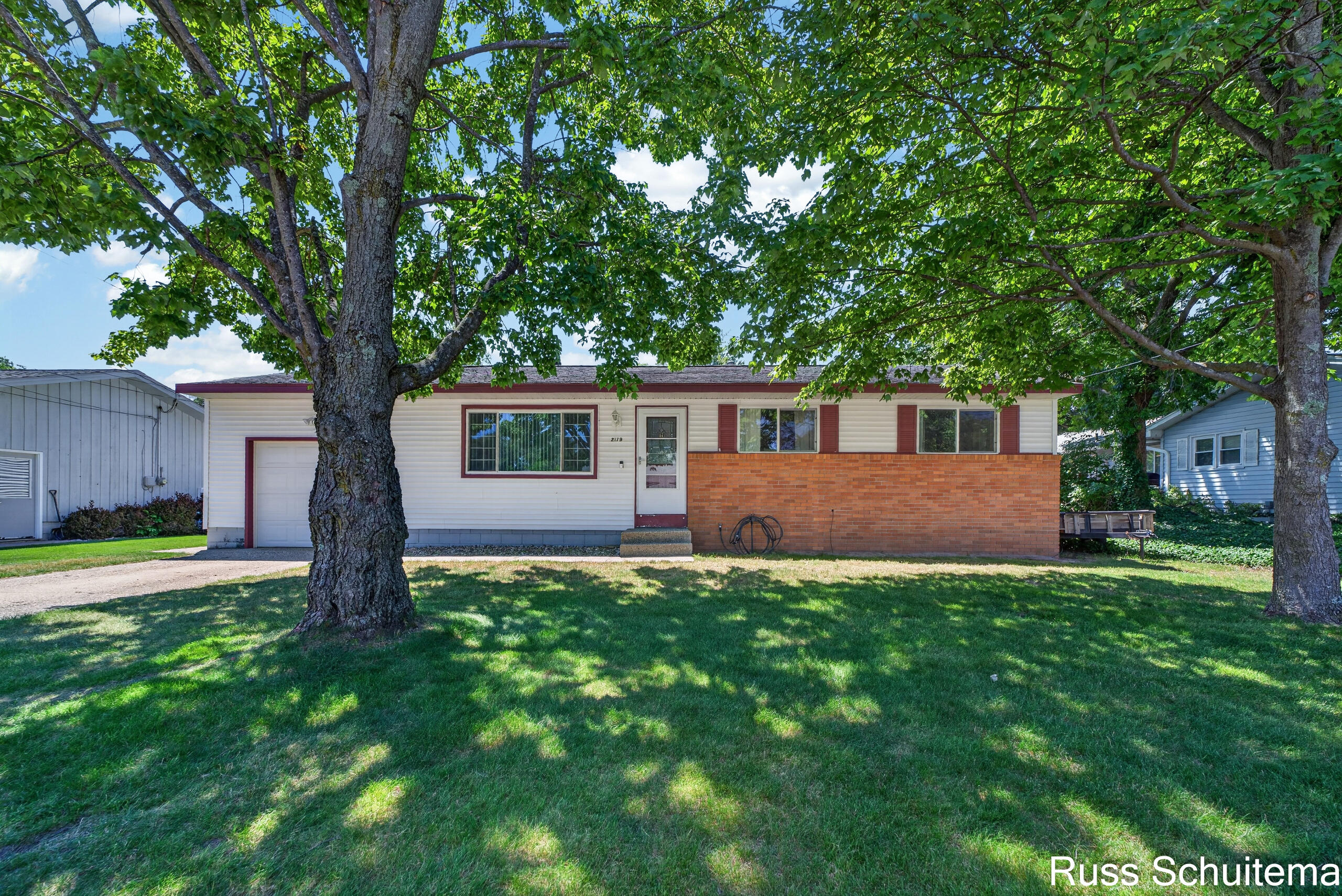 2179 Lincoln Park Drive Norton Shores MI 49441
