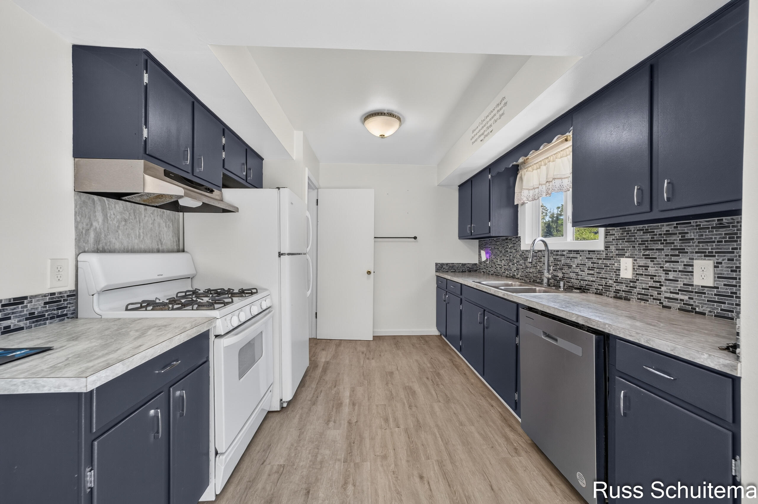 2179 Lincoln Park Drive Norton Shores MI 49441