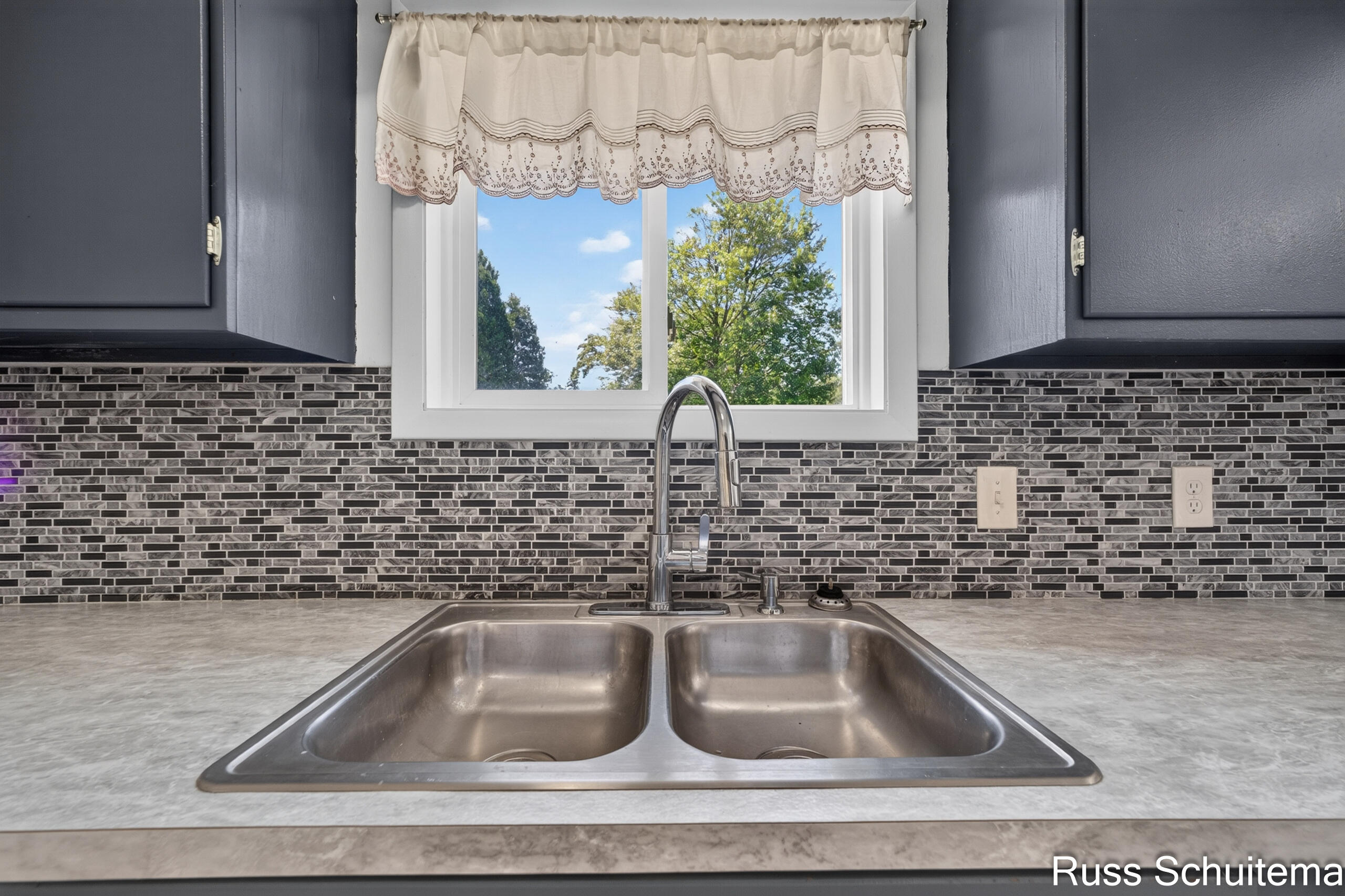 2179 Lincoln Park Drive Norton Shores MI 49441