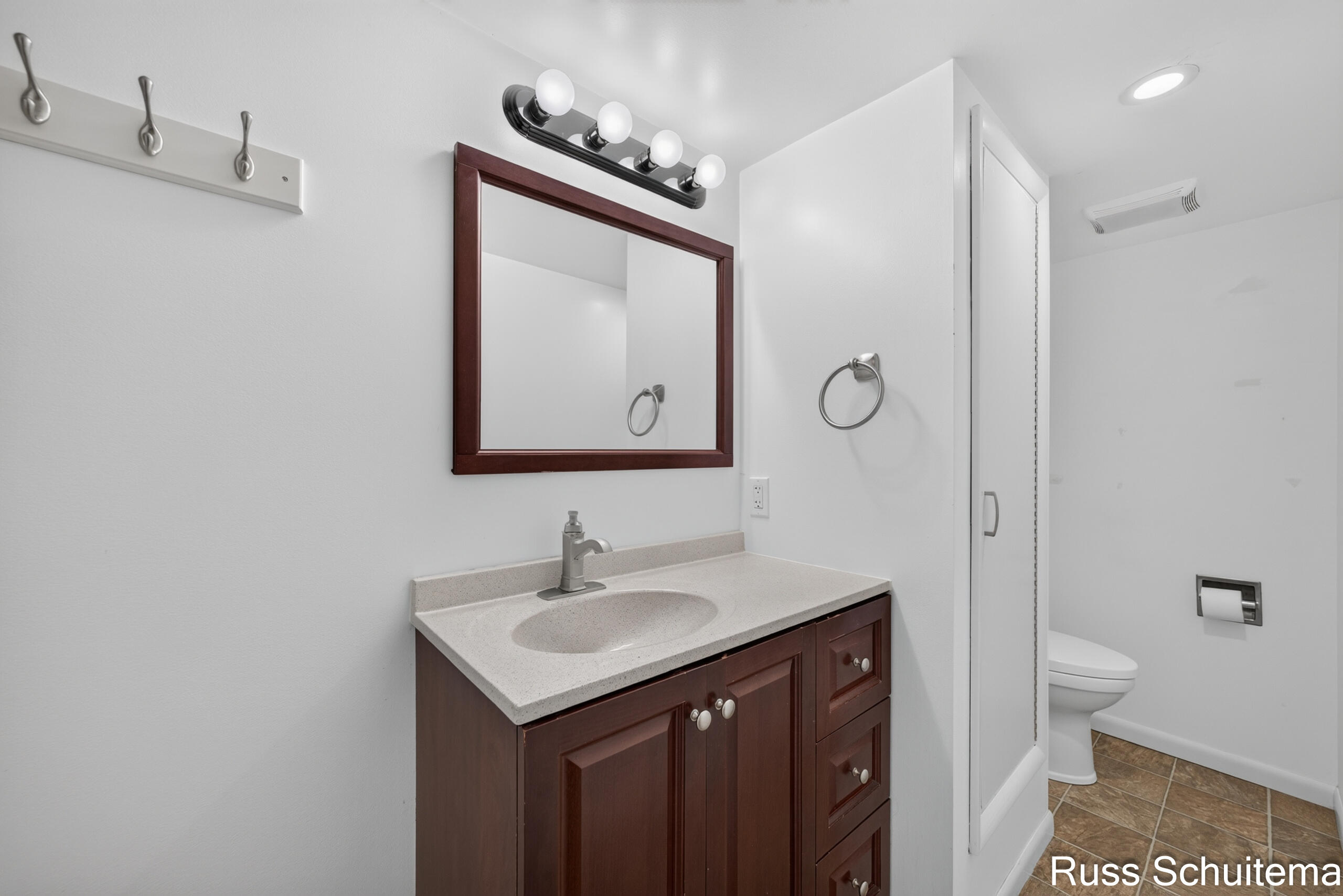 2179 Lincoln Park Drive Norton Shores MI 49441