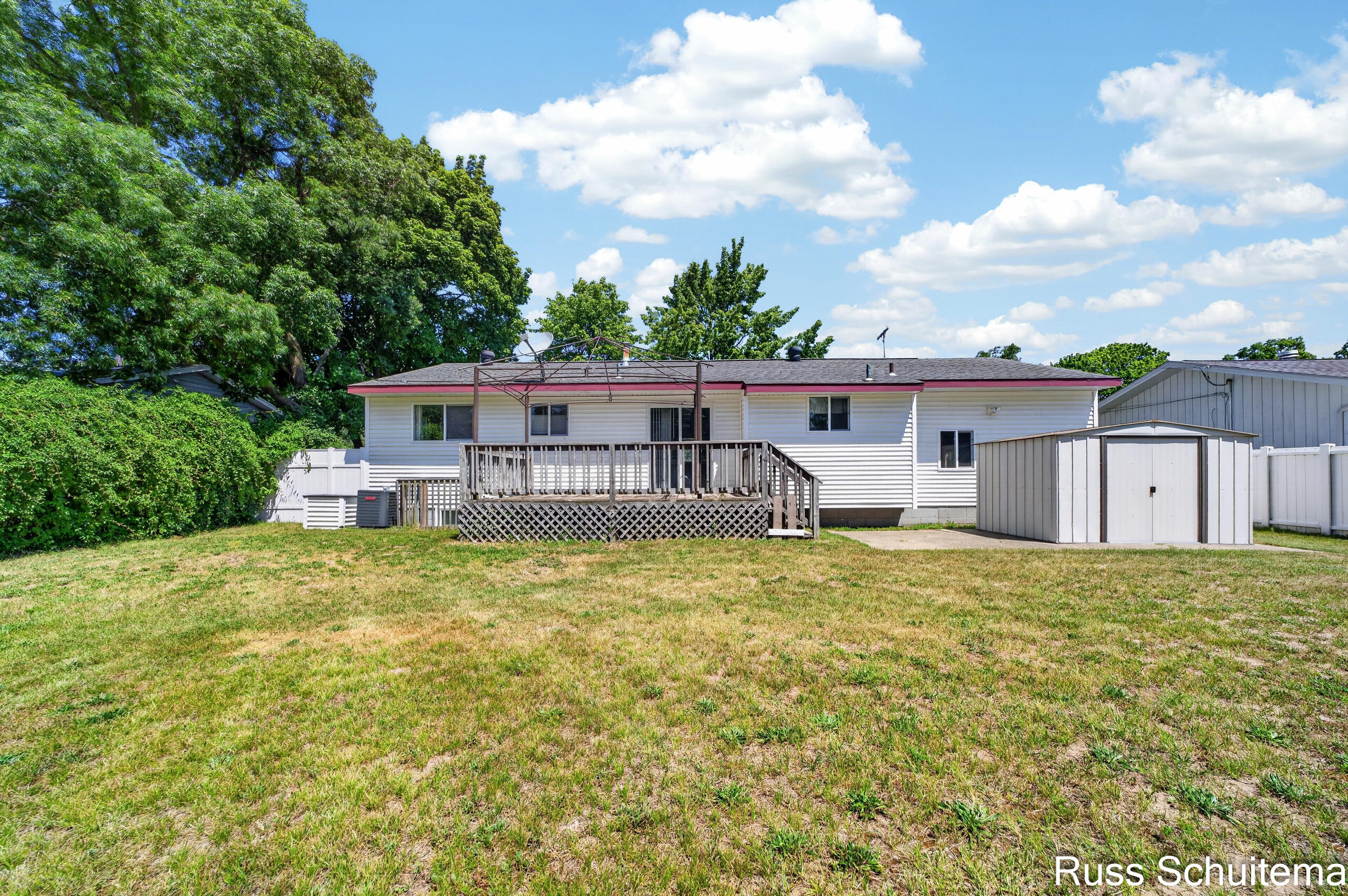 2179 Lincoln Park Drive Norton Shores MI 49441
