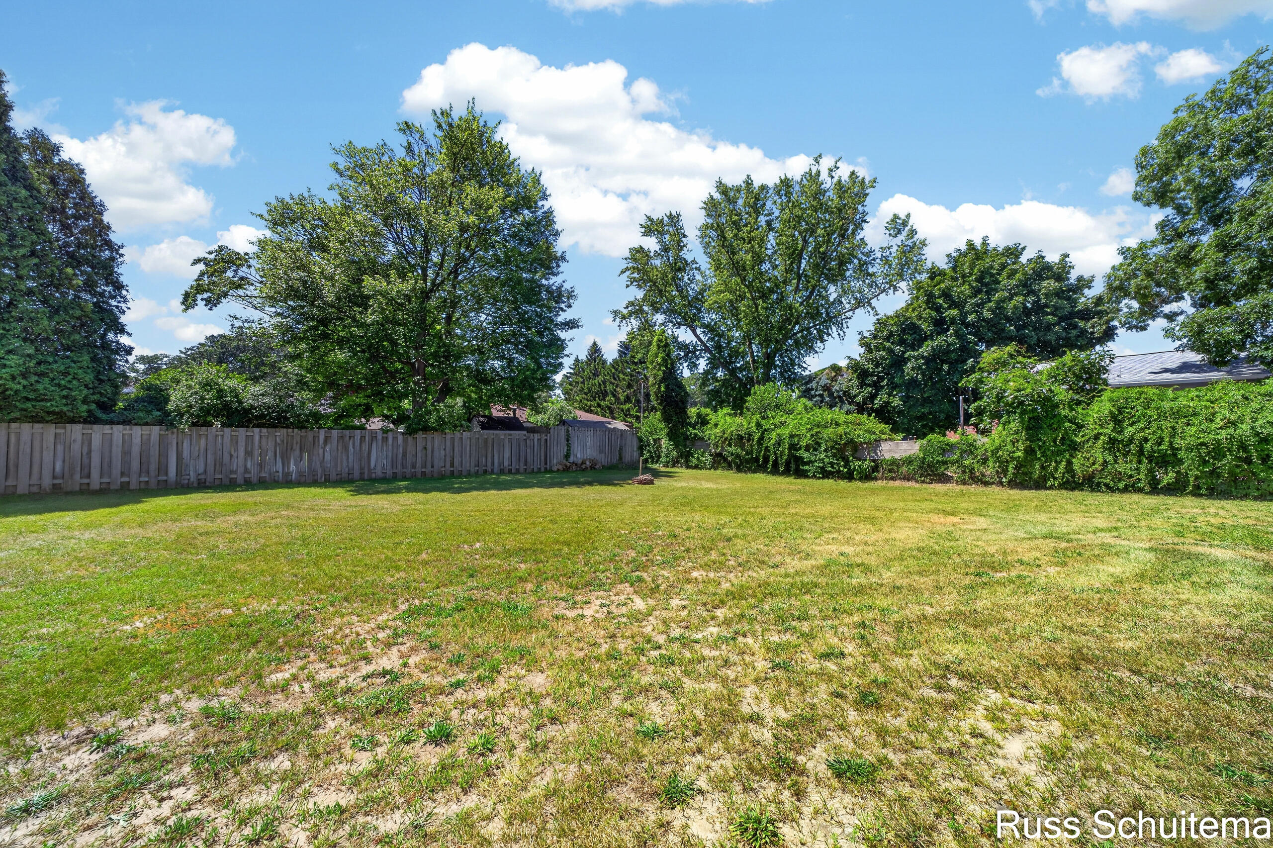 2179 Lincoln Park Drive Norton Shores MI 49441