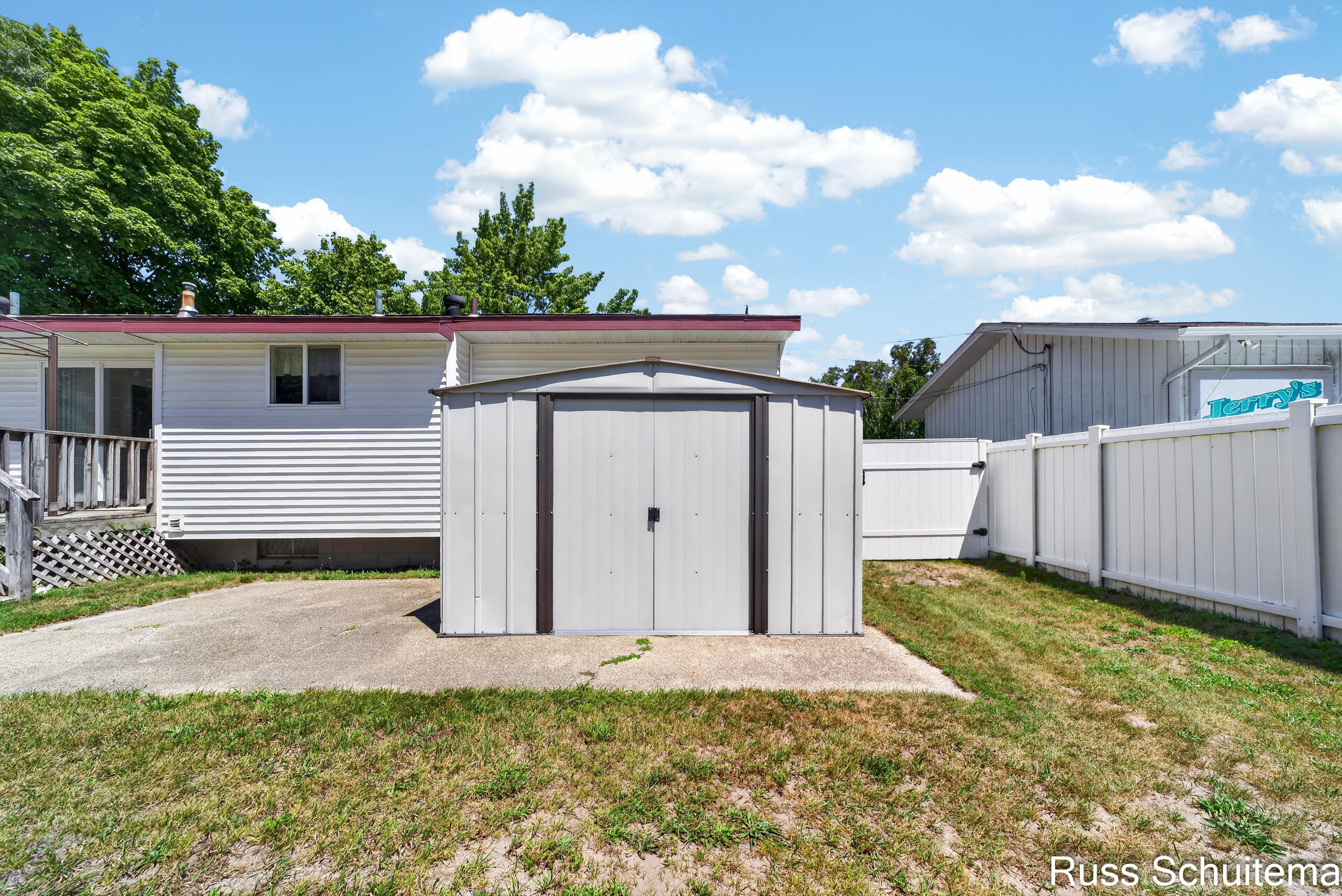 2179 Lincoln Park Drive Norton Shores MI 49441
